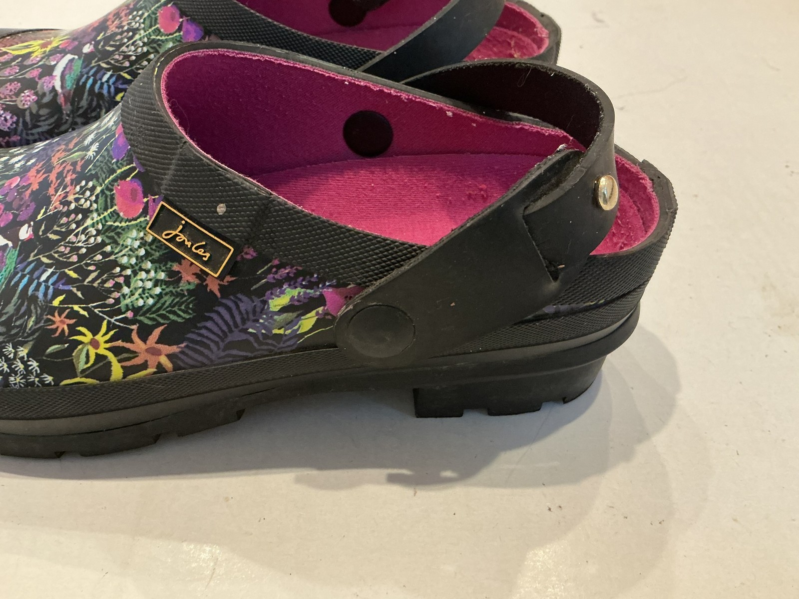 Joules Welly Clogs Size 8 Sling Back Black Ditsy Floral Garden Rain Pre-owned