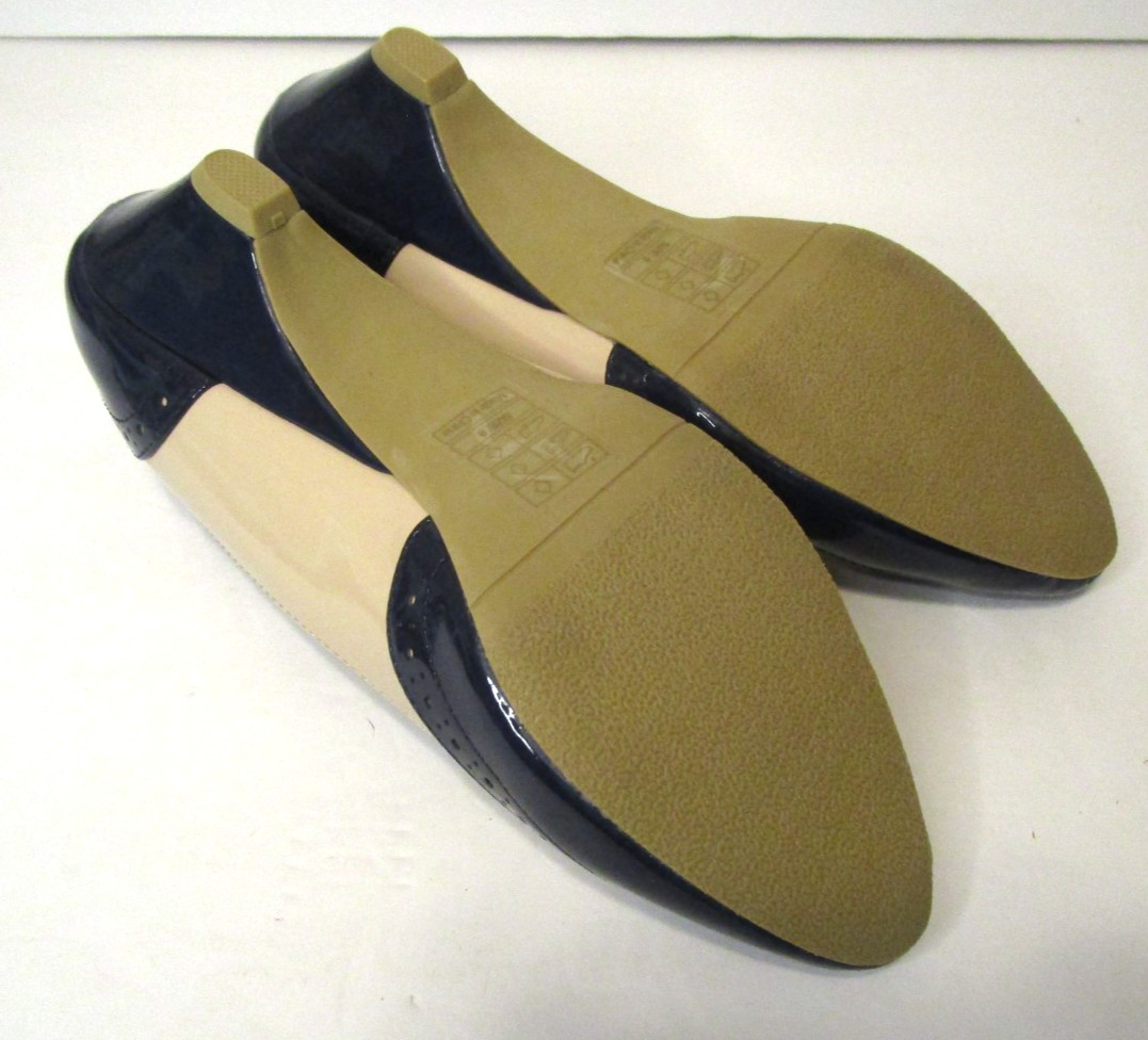 B.A.I.T. Ida Heeled Oxford Pumps Retro Two Tone Cream/Navy Shoes Women’s Size 8