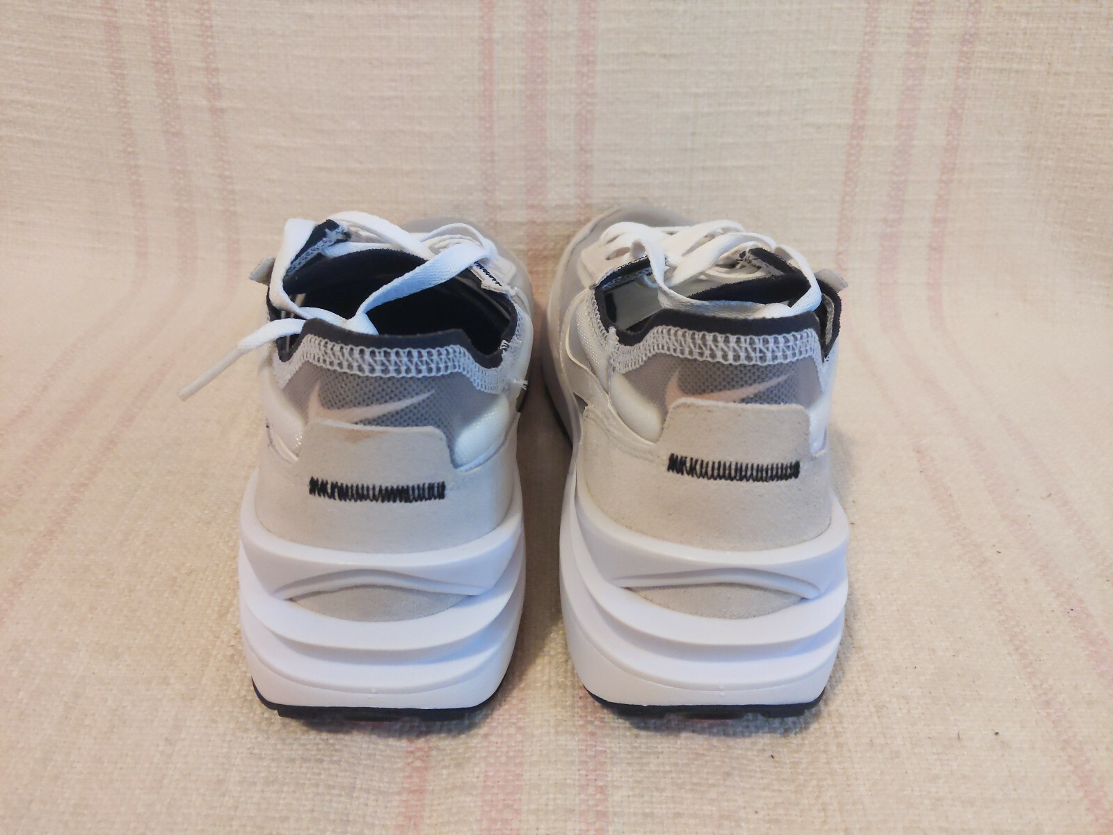 W Nike Waffle One White Grey Black DC2533 102 Women’s Shoes Size 11 (=Men 9.5)