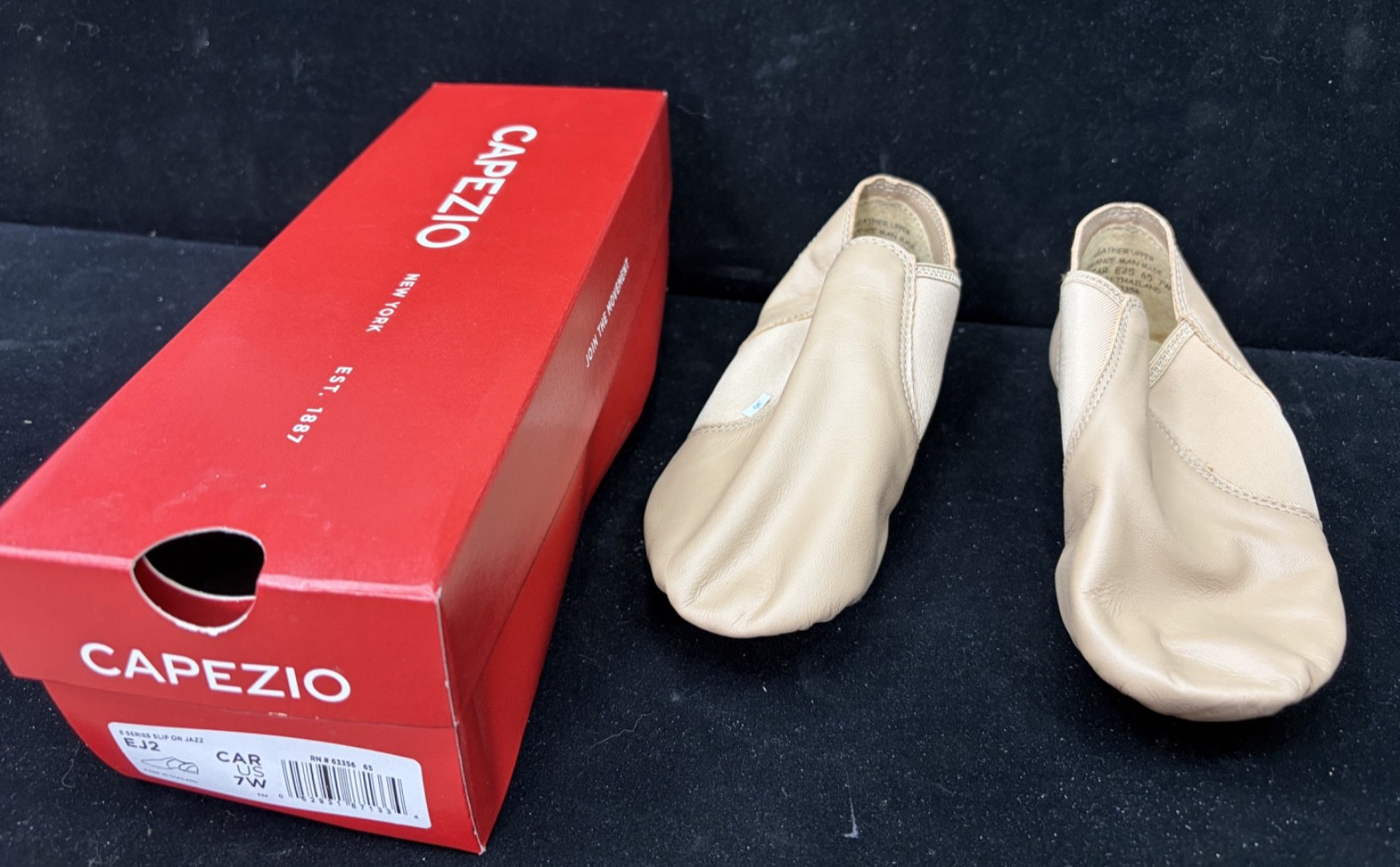 Capezio Jazz Shoes 7W Tan EJ2