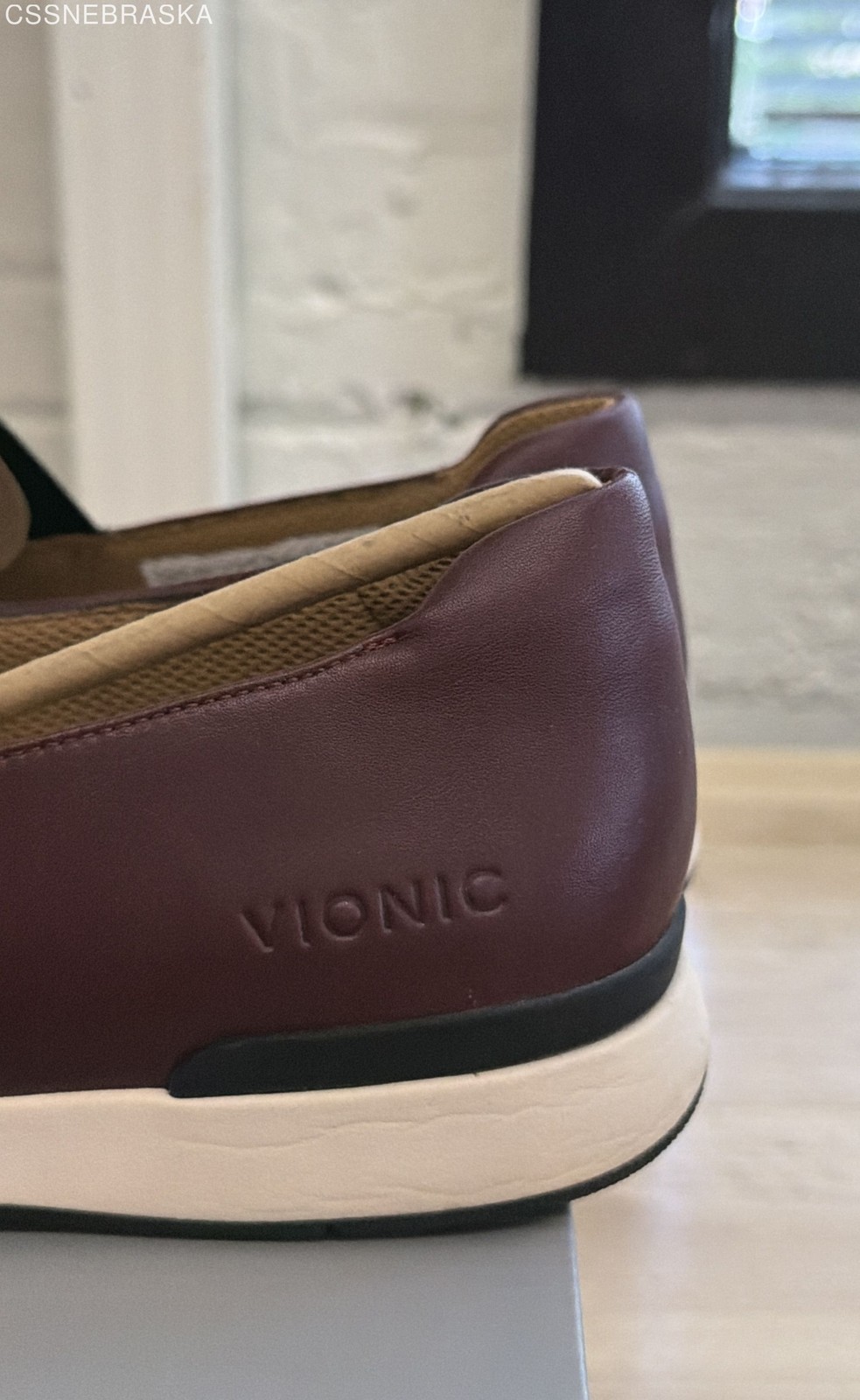 Vionic Cosmic Cadee Wine Camo Mary Jane Walking Shoes Size 9