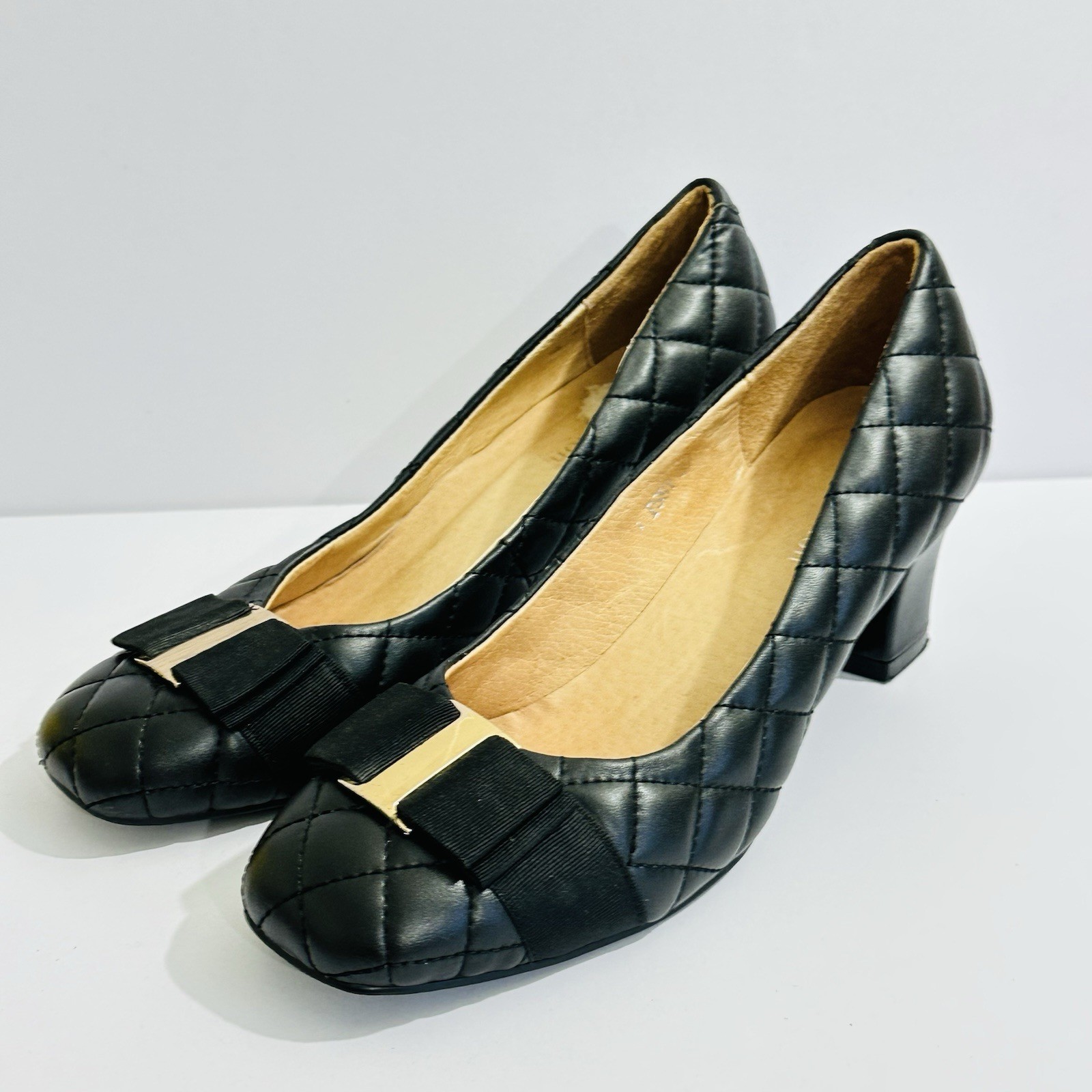 Blue Illusion Womens Black Quilted Leather Pumps Bow Detail EU37 AU6