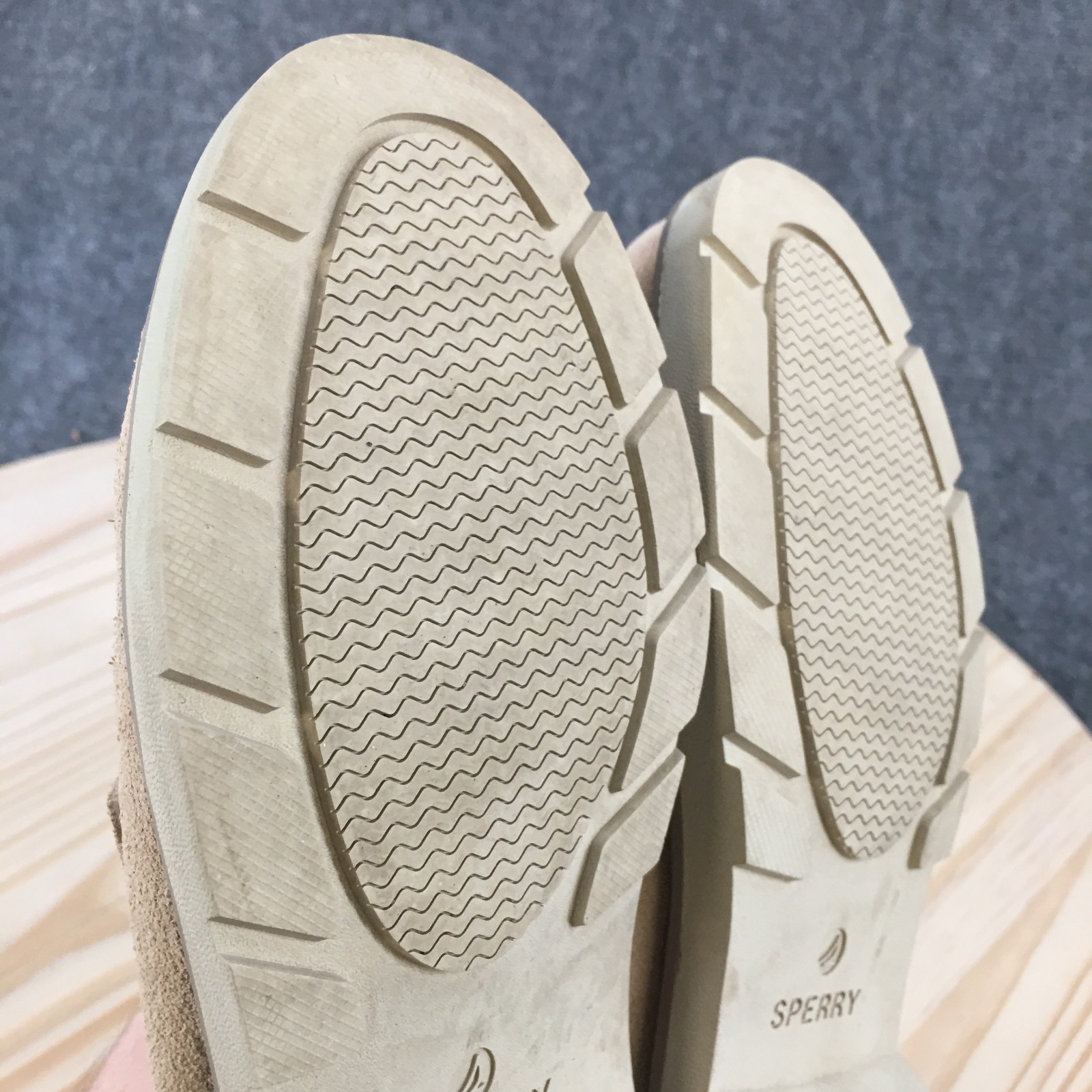 Sperry Shoes Womens 6.5 Wide Wells Penny Loafer Cream Leather Slip On STS89457