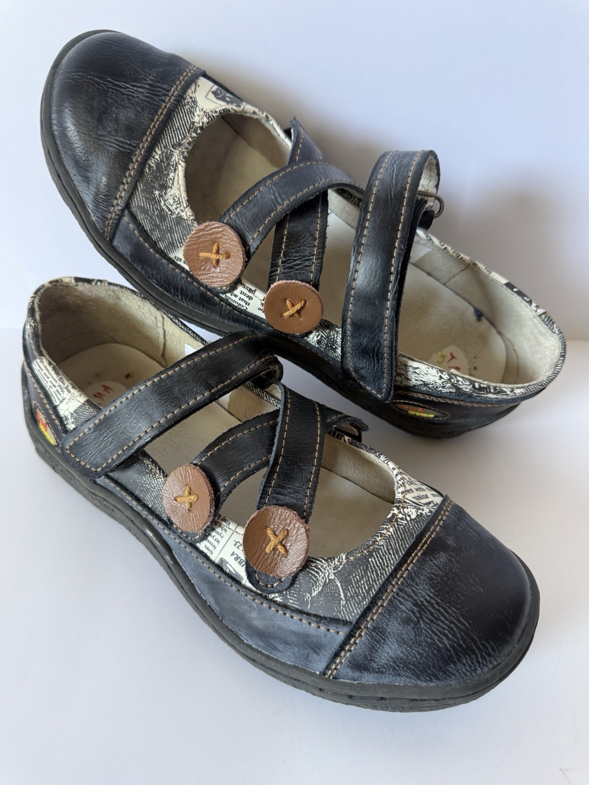 TMA Eyes Blue Black Leather Newspaper Mary Jane Shoes Women’s 7.5 Germany