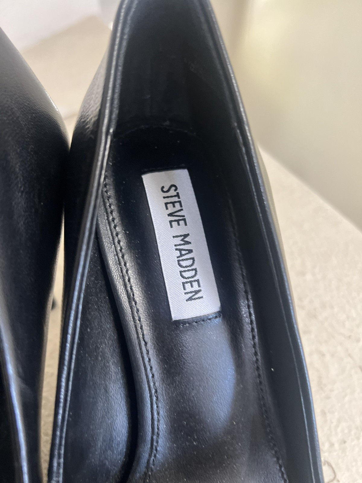 Steve Madden black Leather Pointed Toe Stiletto Pump Heels formal business 7.5