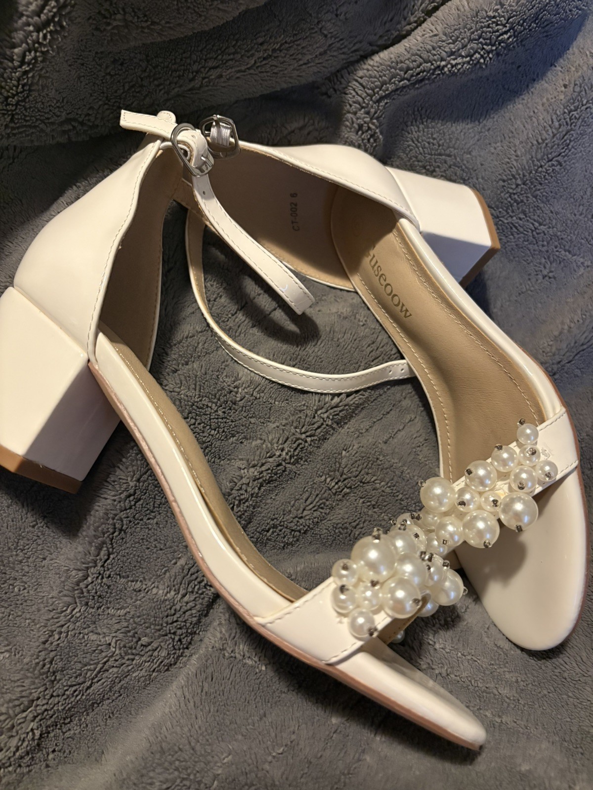 Guseoow Women’s Bridal Wedding Shoes Bride Low Block Heel Pearl Sandals White 6