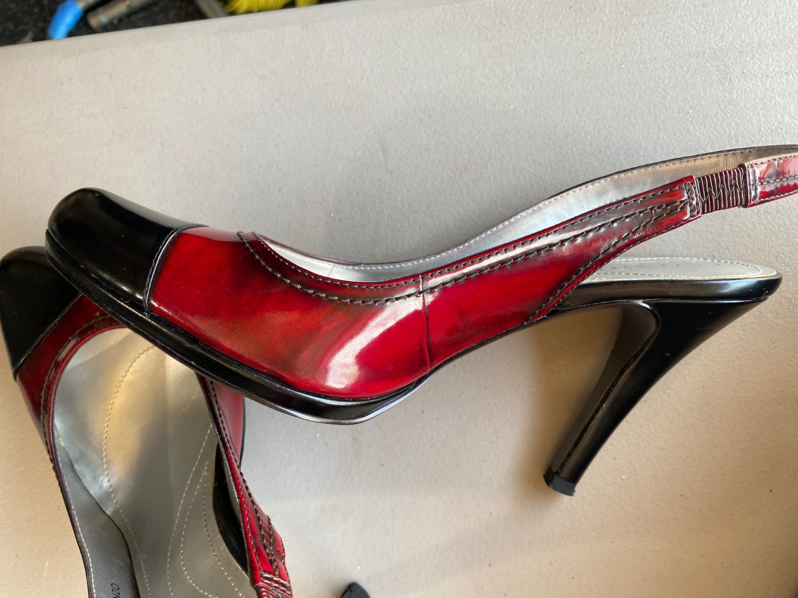 Tahari Women’s Sling Back Heels, Size 8, Black and Bordeaux