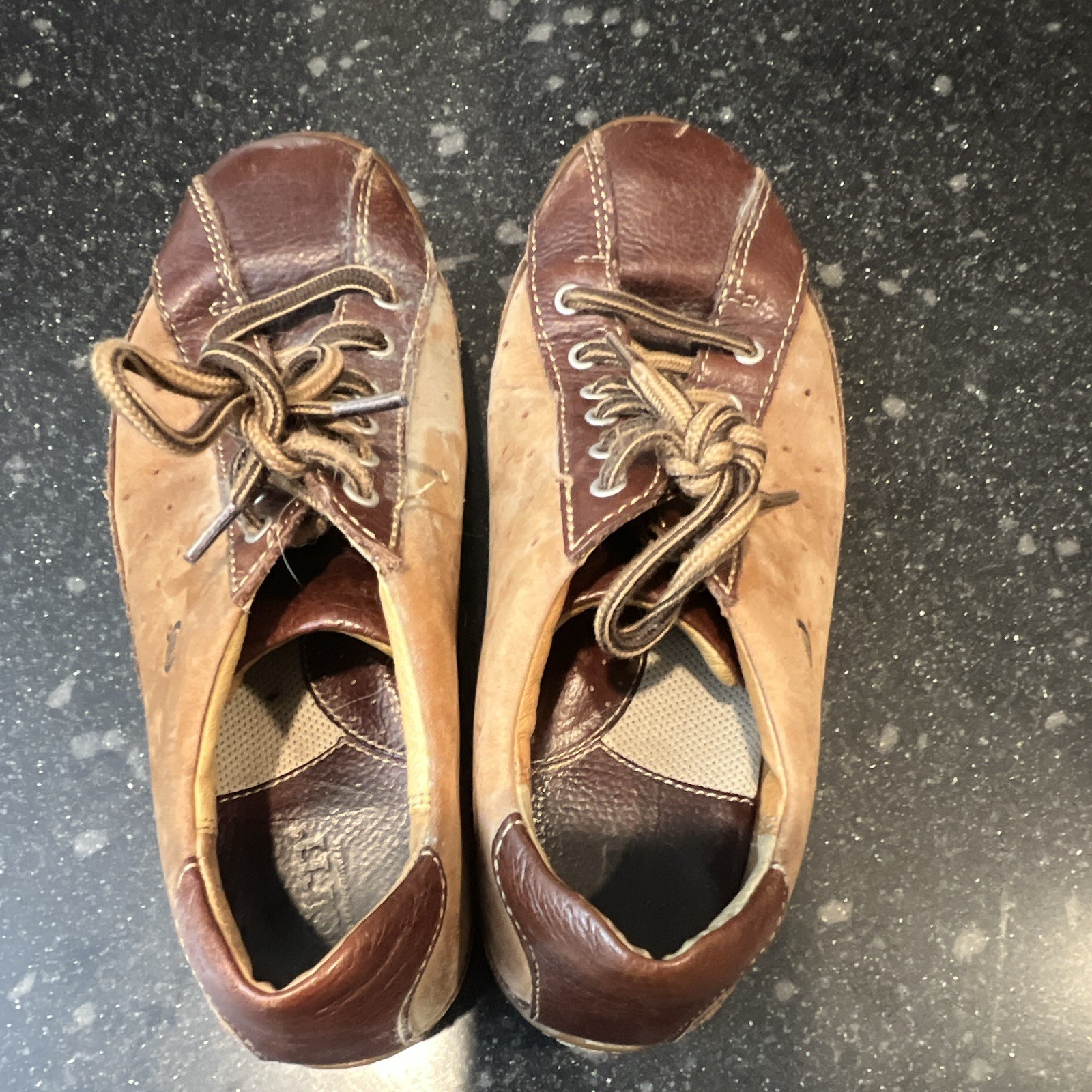 Børn Women’s US 6 Brown/Tan Leather Lace-Up Oxford Round Toe Rubber Sole