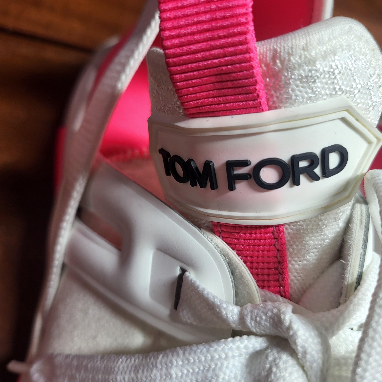 Tom Ford Shoes Womens Size 7 White Pink Mesh Low Top Athletic Sneakers W2818N