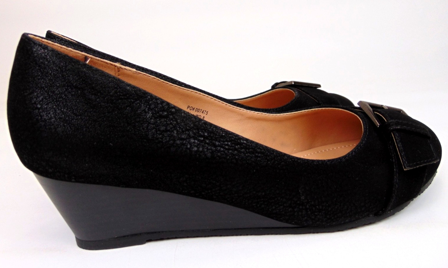 Journee Collection Women’s Graysn Wedge Heel Pumps Size 8.0 WIDE, Black Shoes