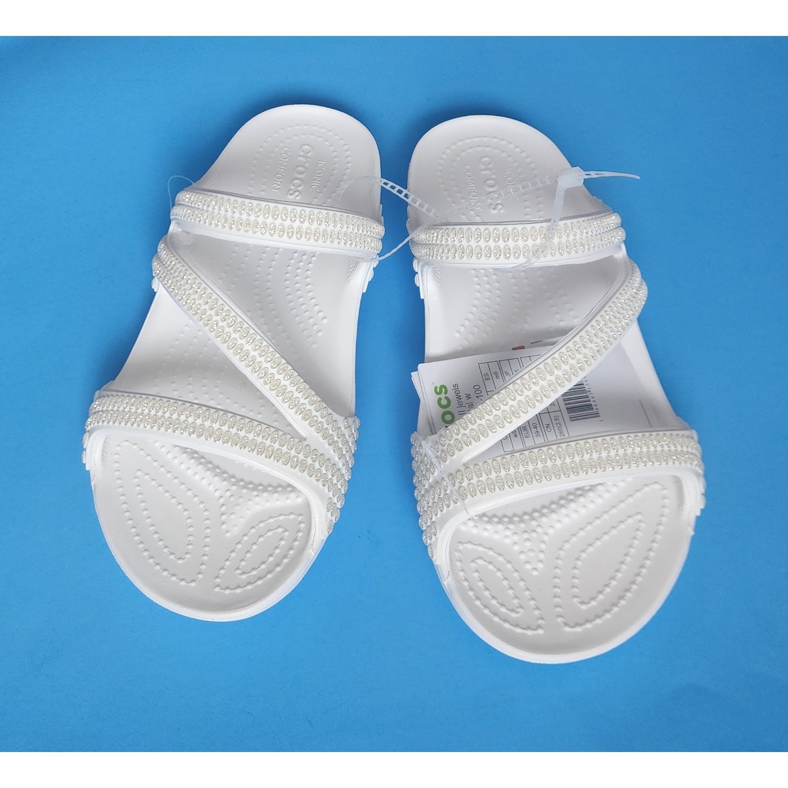 NWT Crocs Womens Kadee II Jewels Sandals Size 9 White Diamante Embellishments.