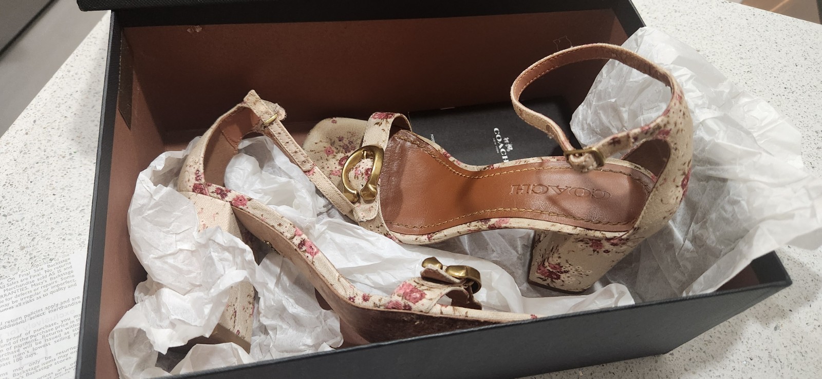 Coach Floral Block Heel Sandals Women’s 7,5 Cream Canvas Gold C Logo Ankle Strap