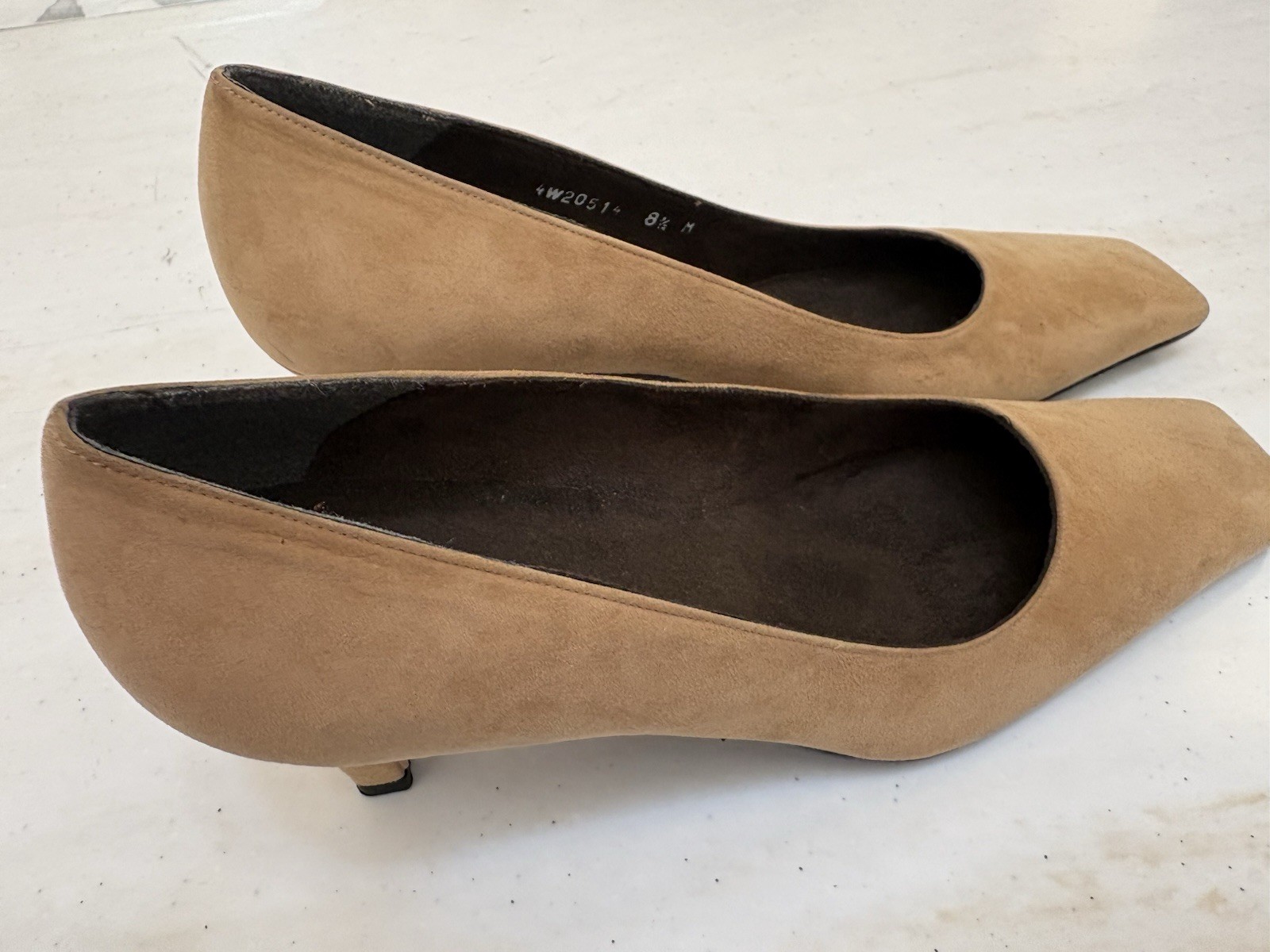 Stuart Weitzman Mantra Cashew Suede Square Toe Pumps US 8.5 New in Box