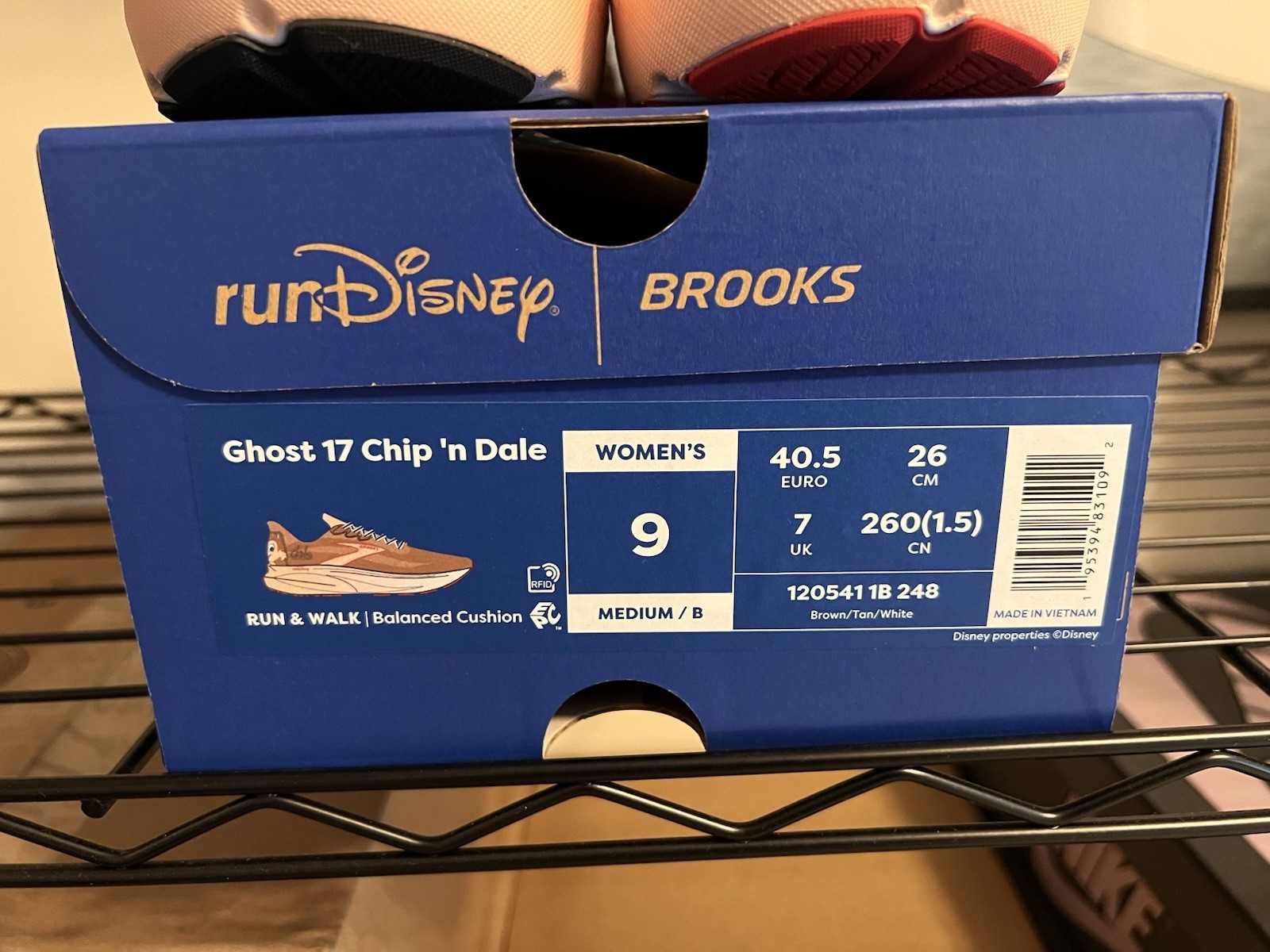 Brooks X Run Disney Ghost 17 Chip ‘N Dale New Limited Edition – Size 9W