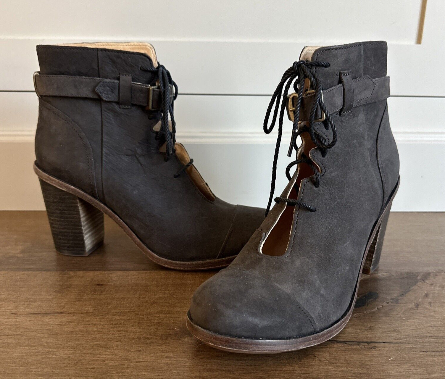 TIMBERLAND BOOT COMPANY MARGE ANKLE STRAP CHUKKA ANKLE BOOTS BOOTIES 9 NEW $190
