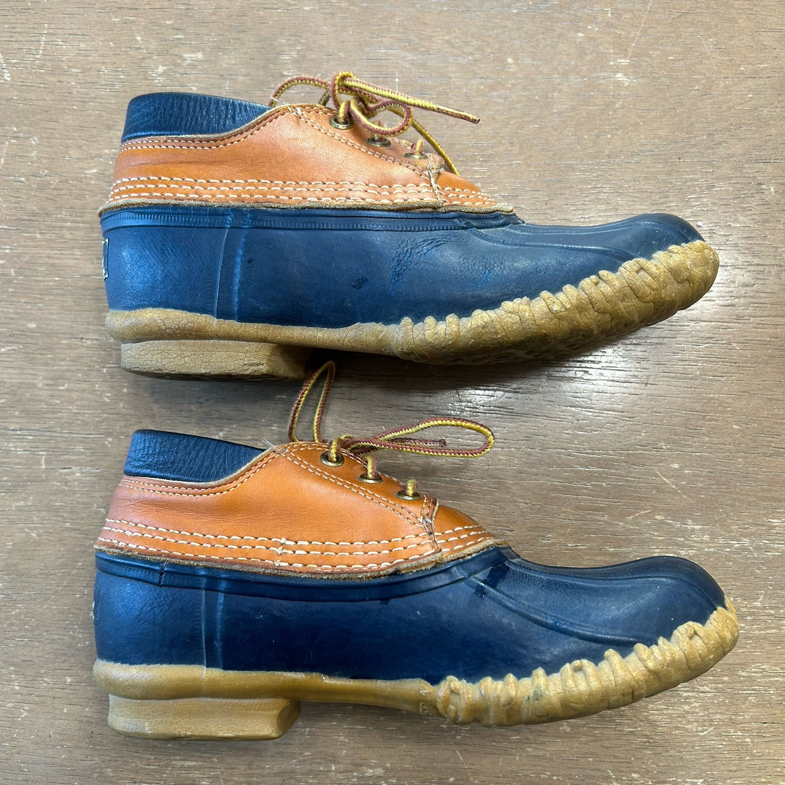 VTG LL Bean Boots Rubber Gumshoes Women’s 6M Duck Boot Tan Leather Unlined