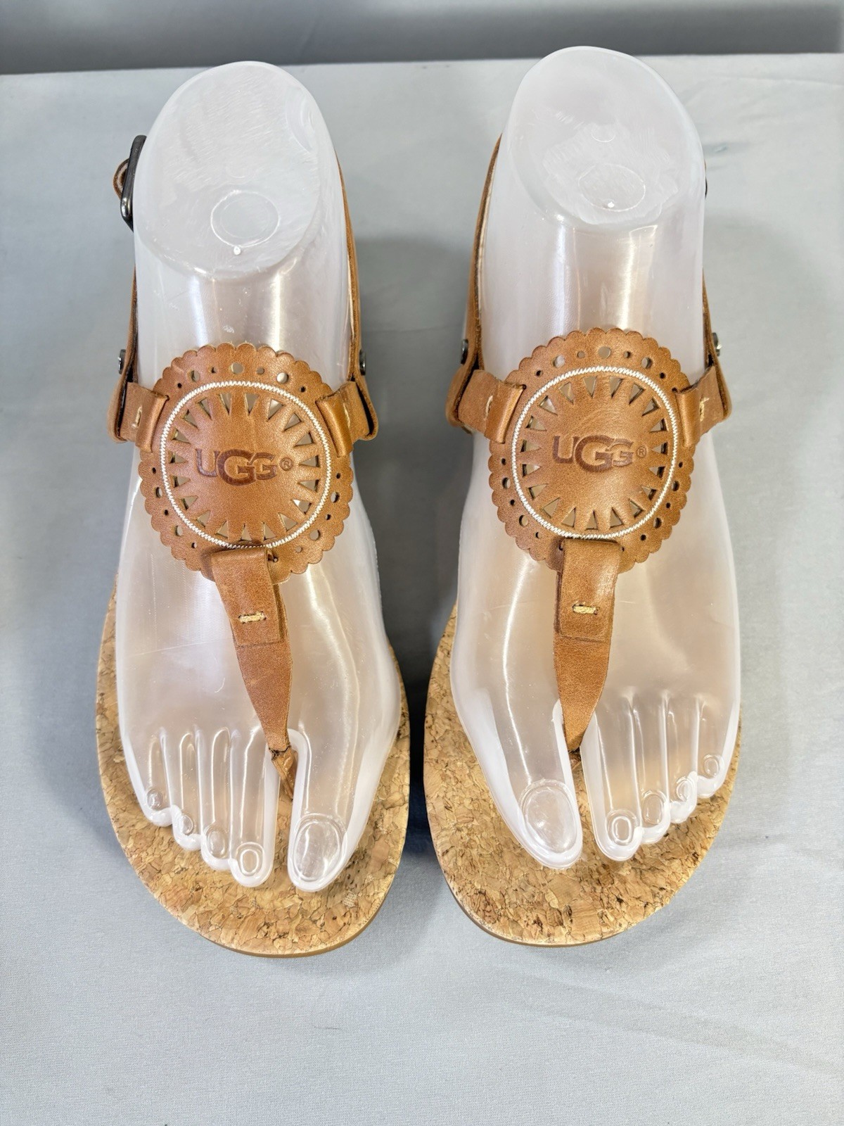 UGG Ayden II Flat Leather Cork Thong Sandals almond US 6 T Strap Adjustable