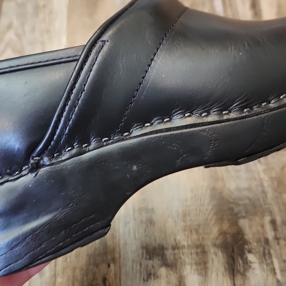 L.L. Bean Womens Black Leather Clogs Size 8.5M Casual Neutral Workwear Nurse