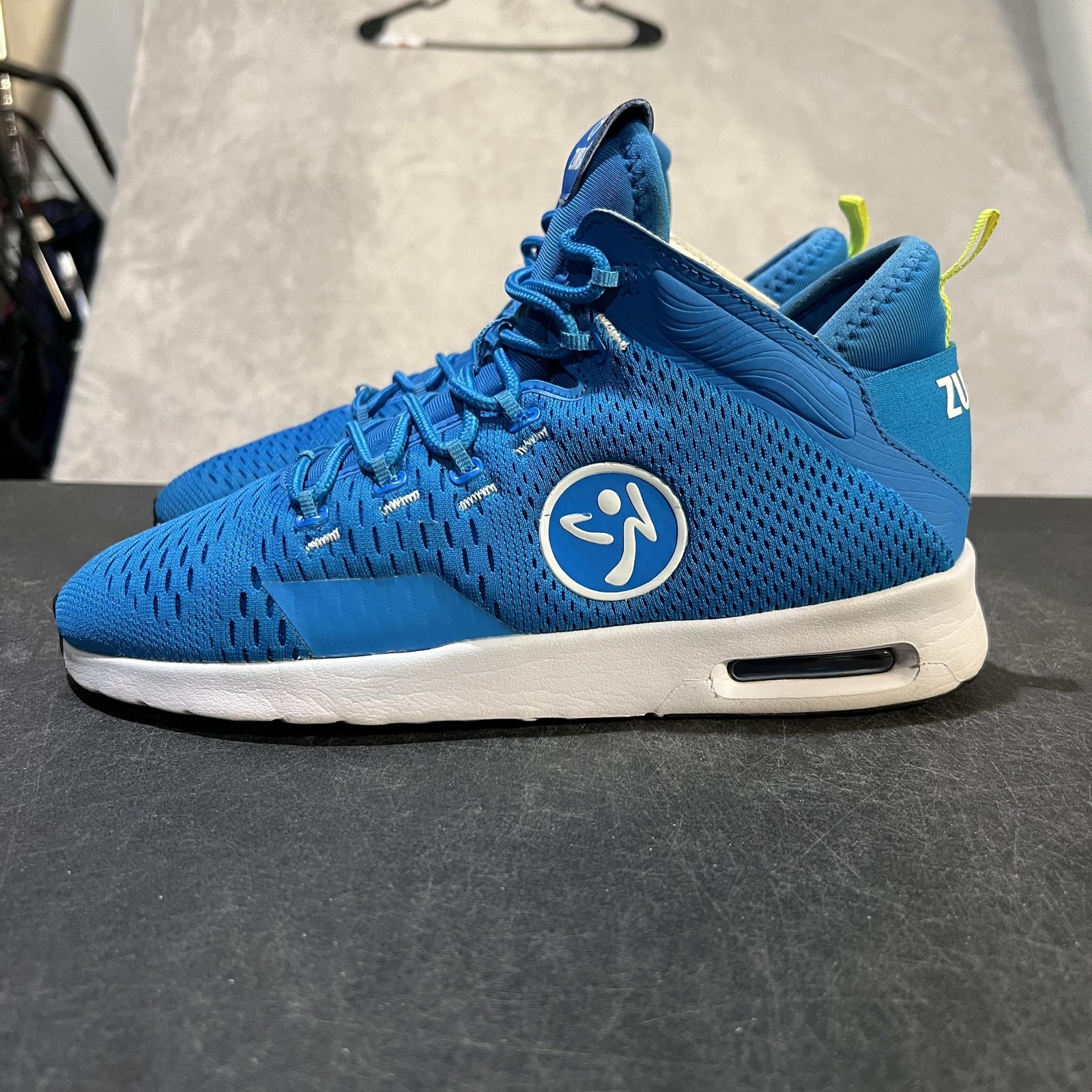 Zumba Air Funk Shoes Womens 8.5 Blue Mid Top Mesh Cushioned Dance Sneakers