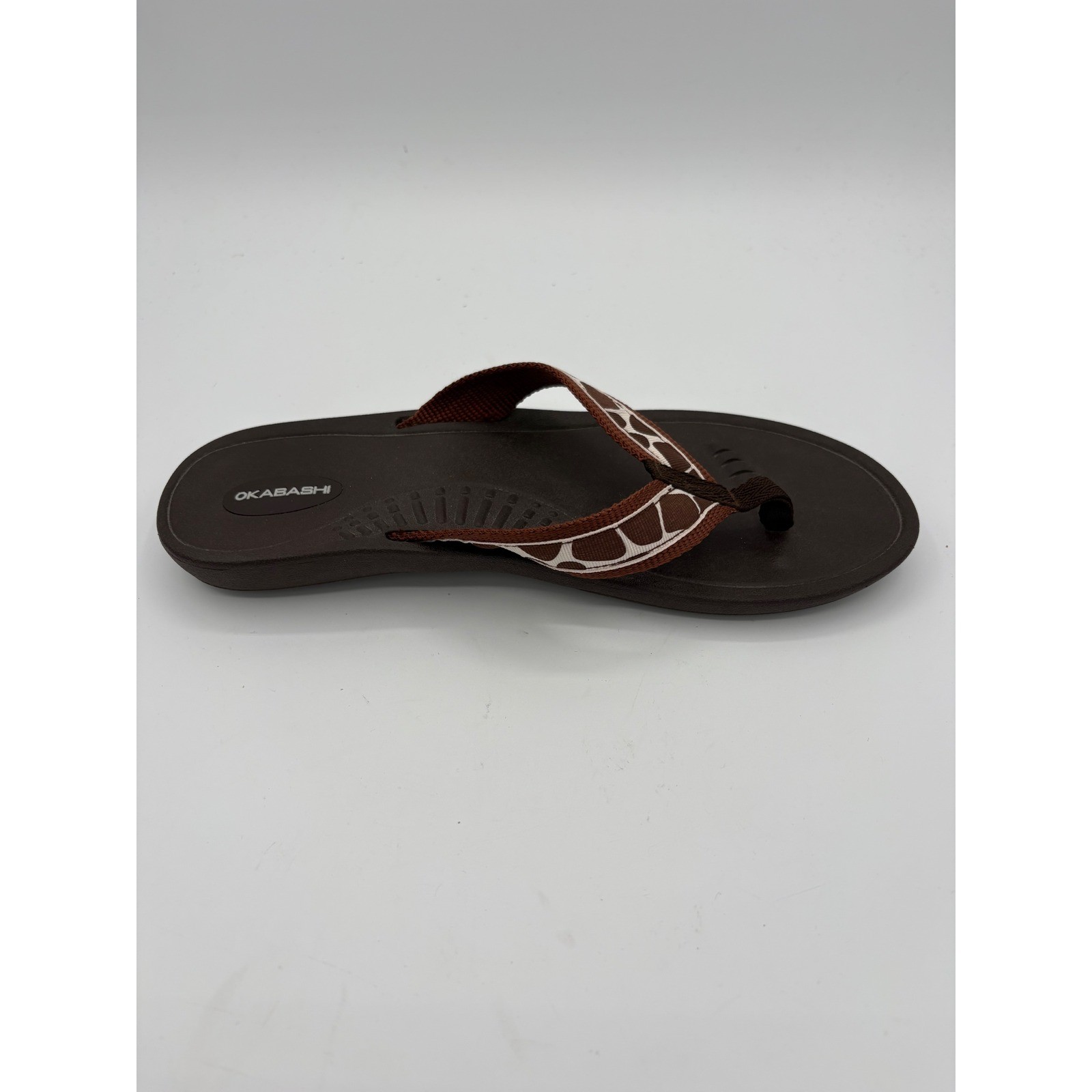 Okabashi Womens Brown Giraffe Animal Print Flip Flop Sandals Size L 9-10 USA