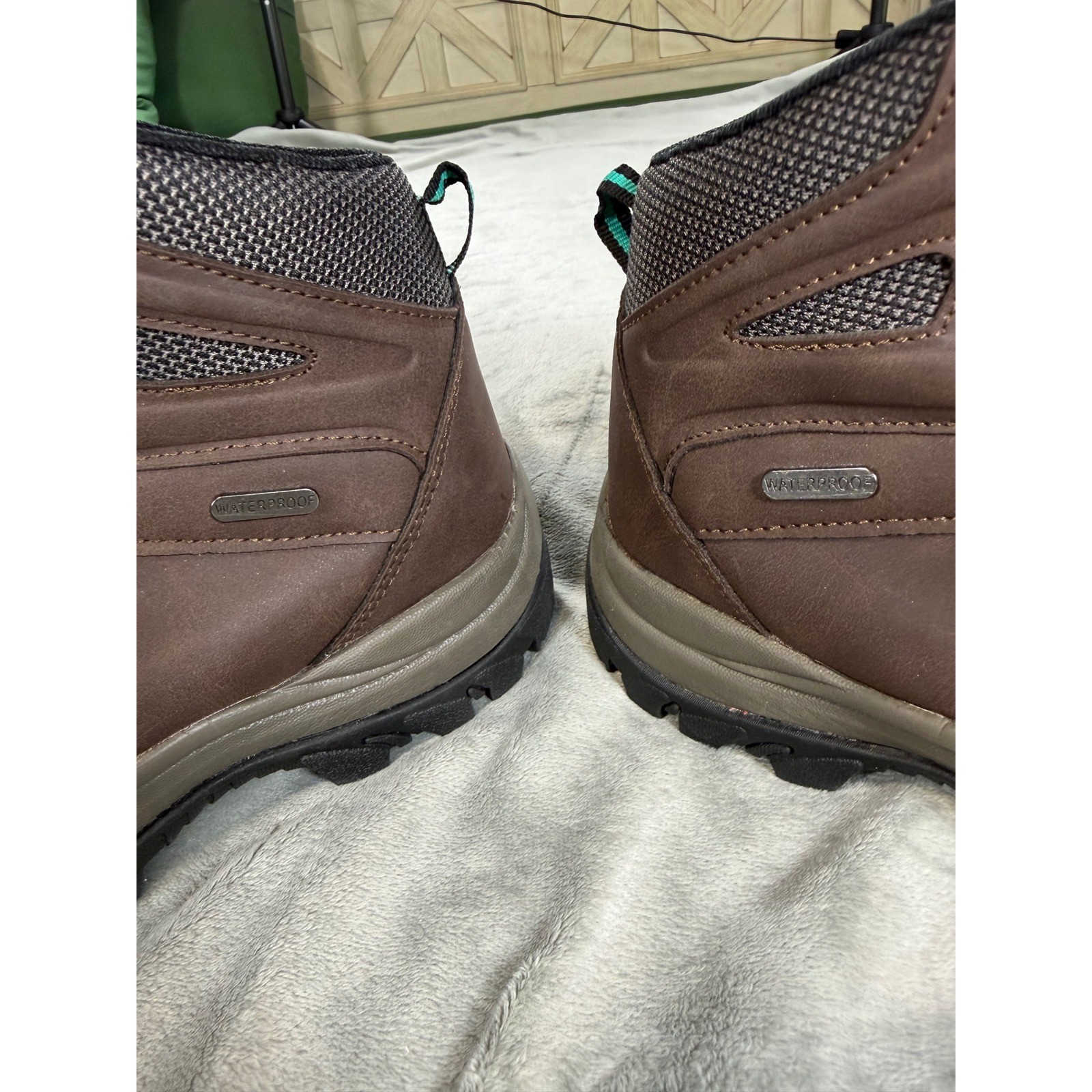 Magellan Outdoors Women’s Huron III Hiking Boots Waterproof 6.5B New Without Box
