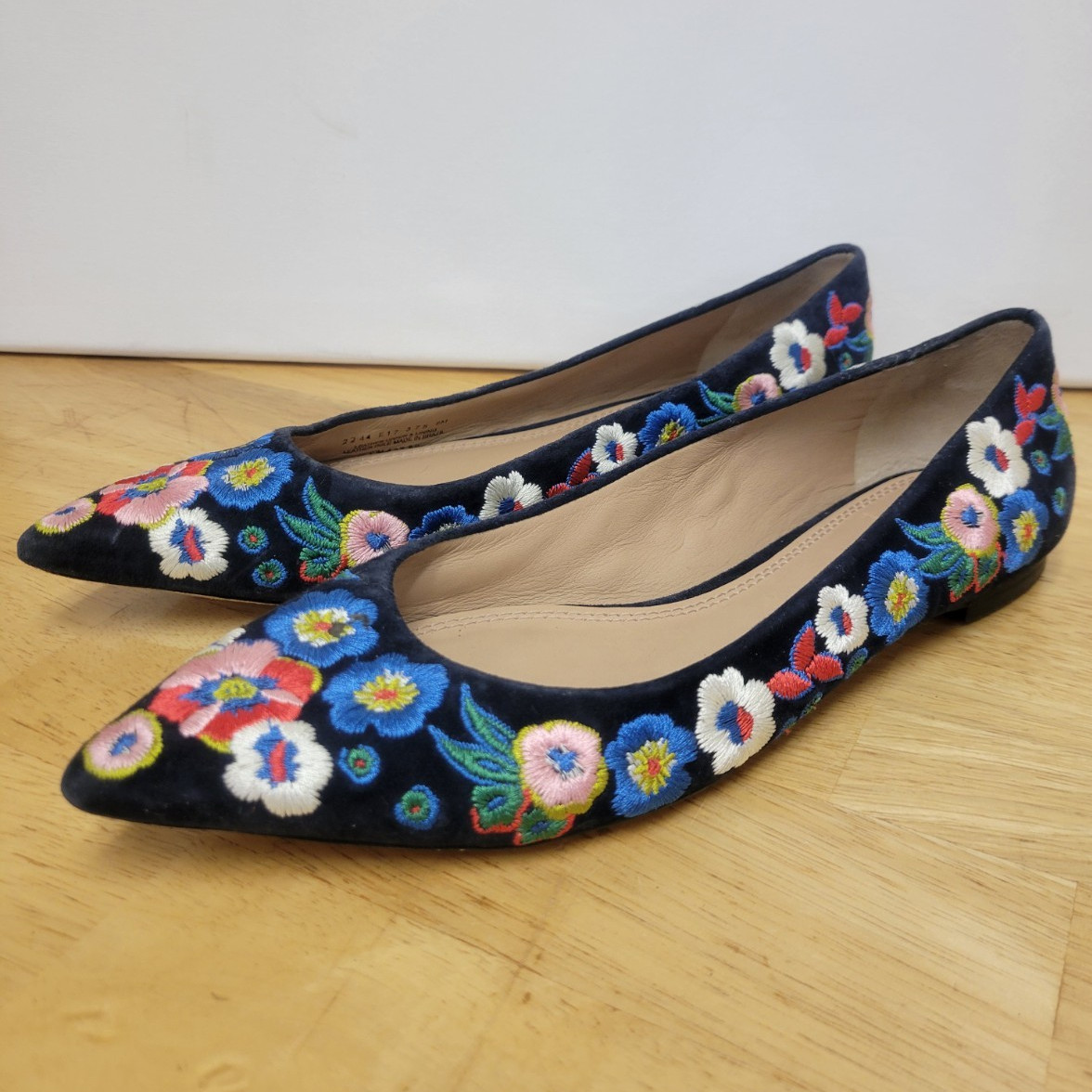 Tory Burch Rosemont Pansy Floral Suede Leather Embroidered Ballet Flats Size 6