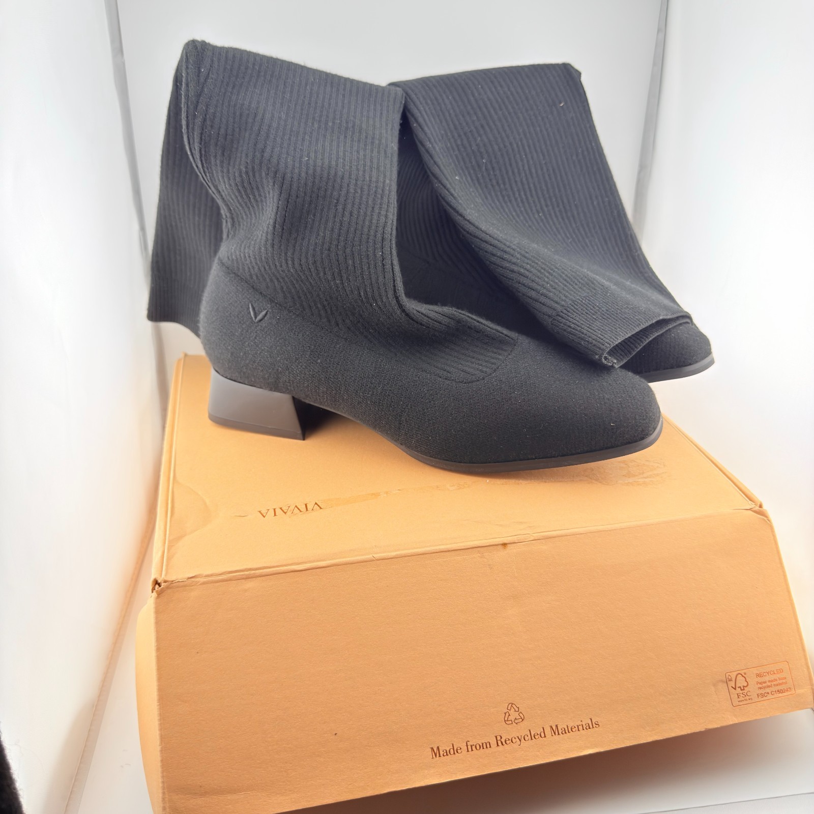 Vivaia Women’s Tara Pro Wool Knee-High Water RPT Boots Black Size 39 NIB USA 8