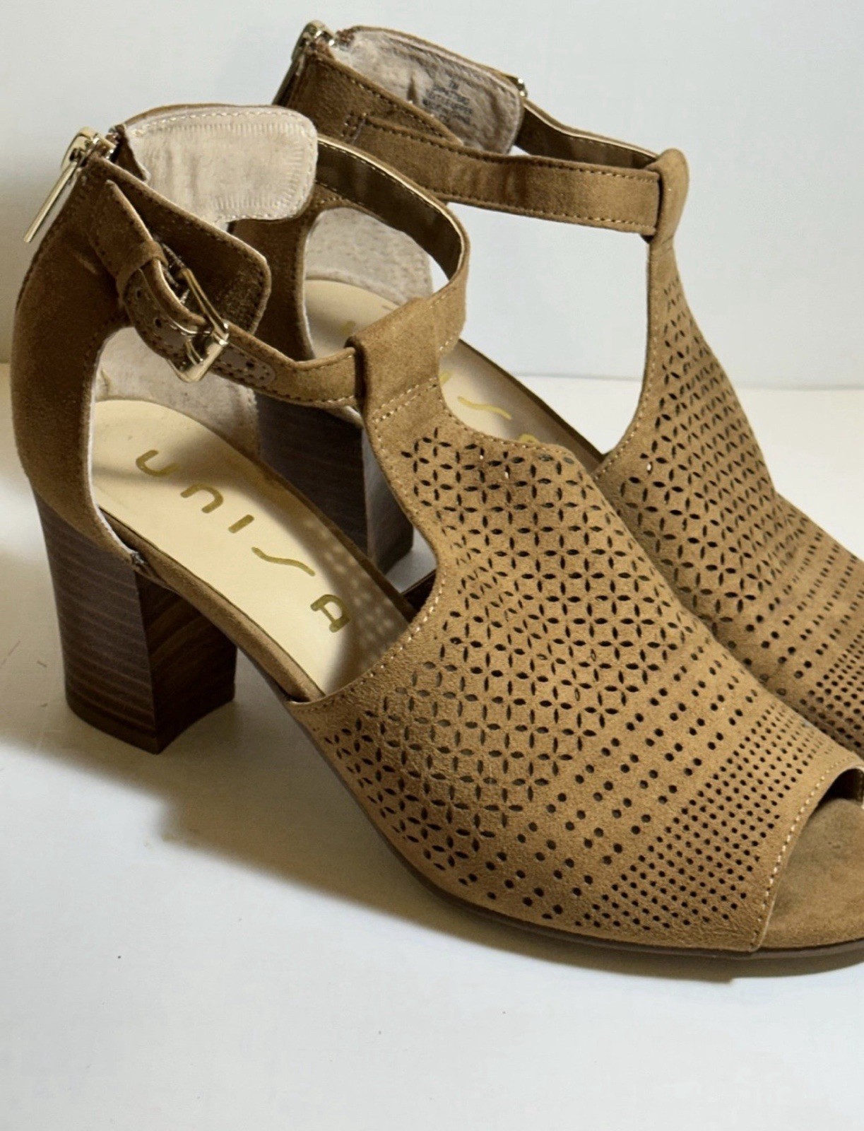 Unisa Tan Perforated Peep Toe Block Heel Sandals Ankle Strap Womens 7M