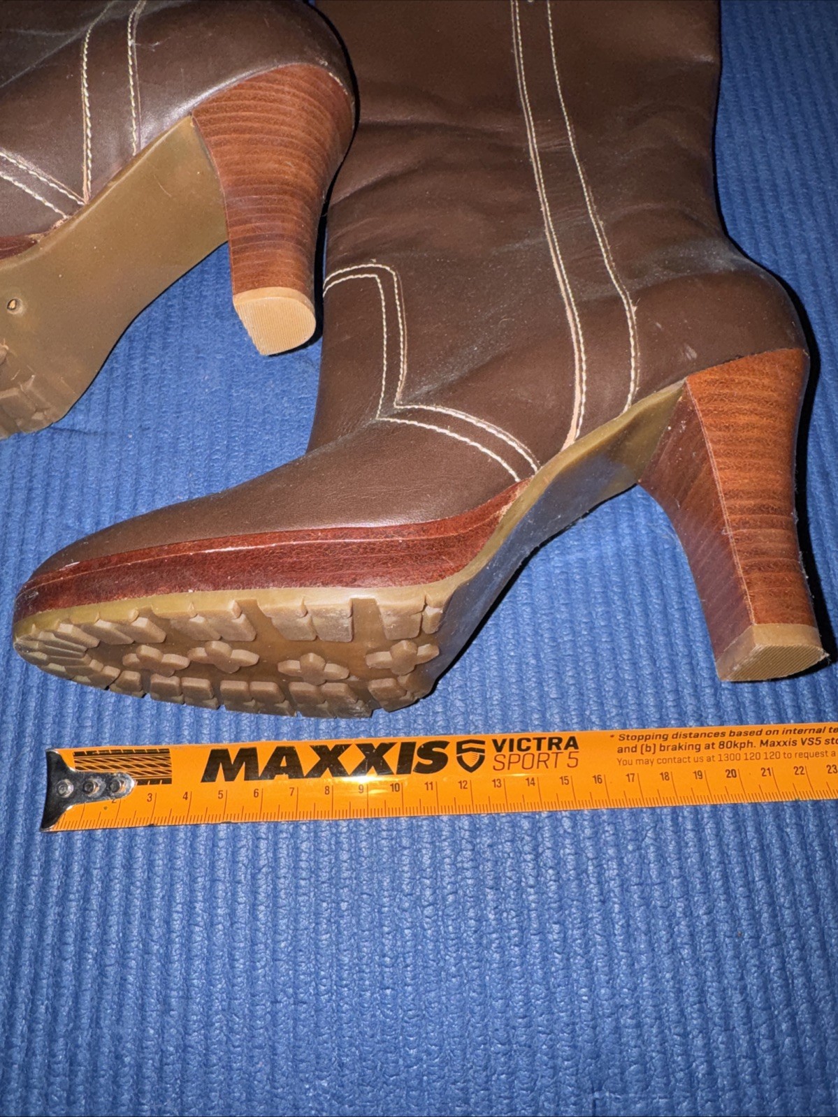 Leather Boots Size USA 6M, European 36, English 4, Mexico 3.5 American Eagle