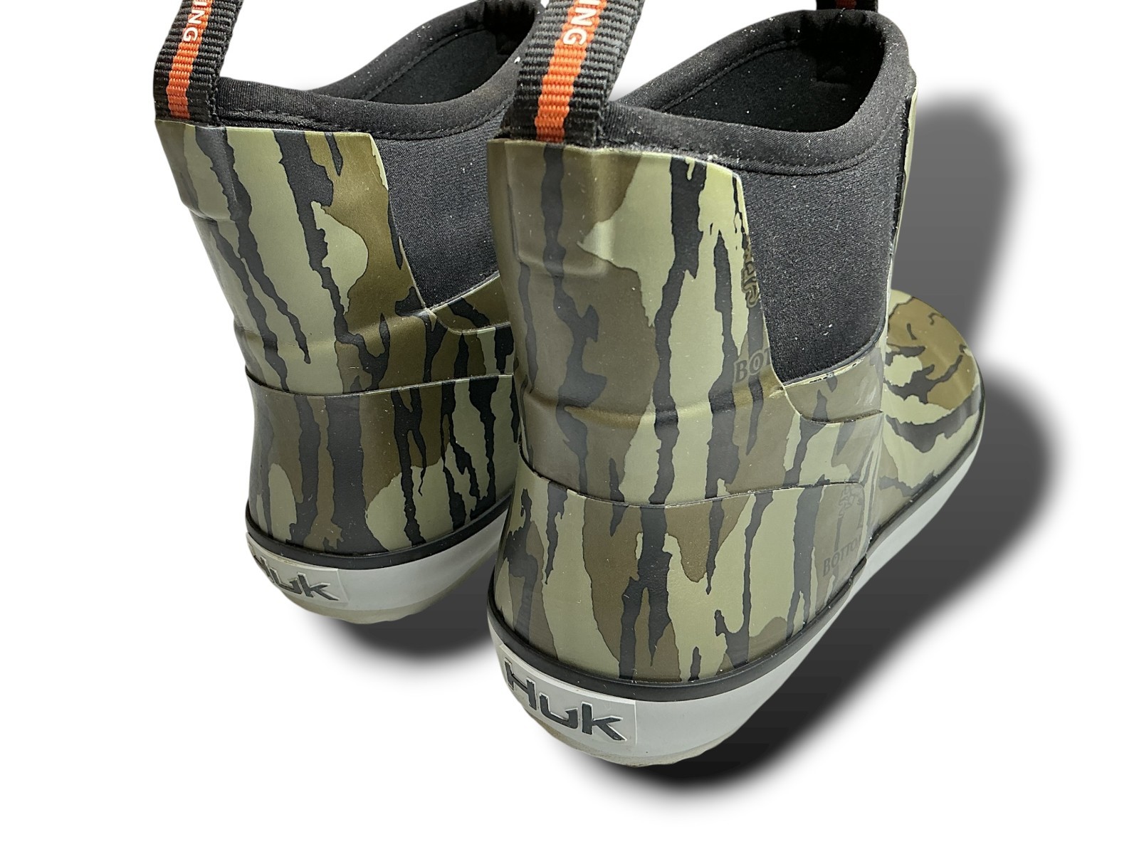 HUK Rogue Wave Boots Womens 5 Mossy Oak Original Bottomland Camo Waterproof $120