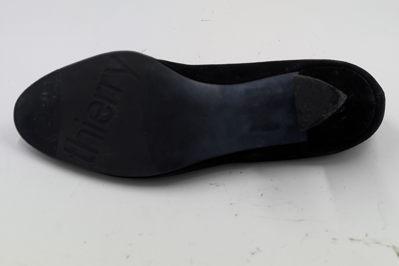 Thierry Rabotin Italy 38 US 7 1/2 Black Suede Pumps with Cutouts Italy