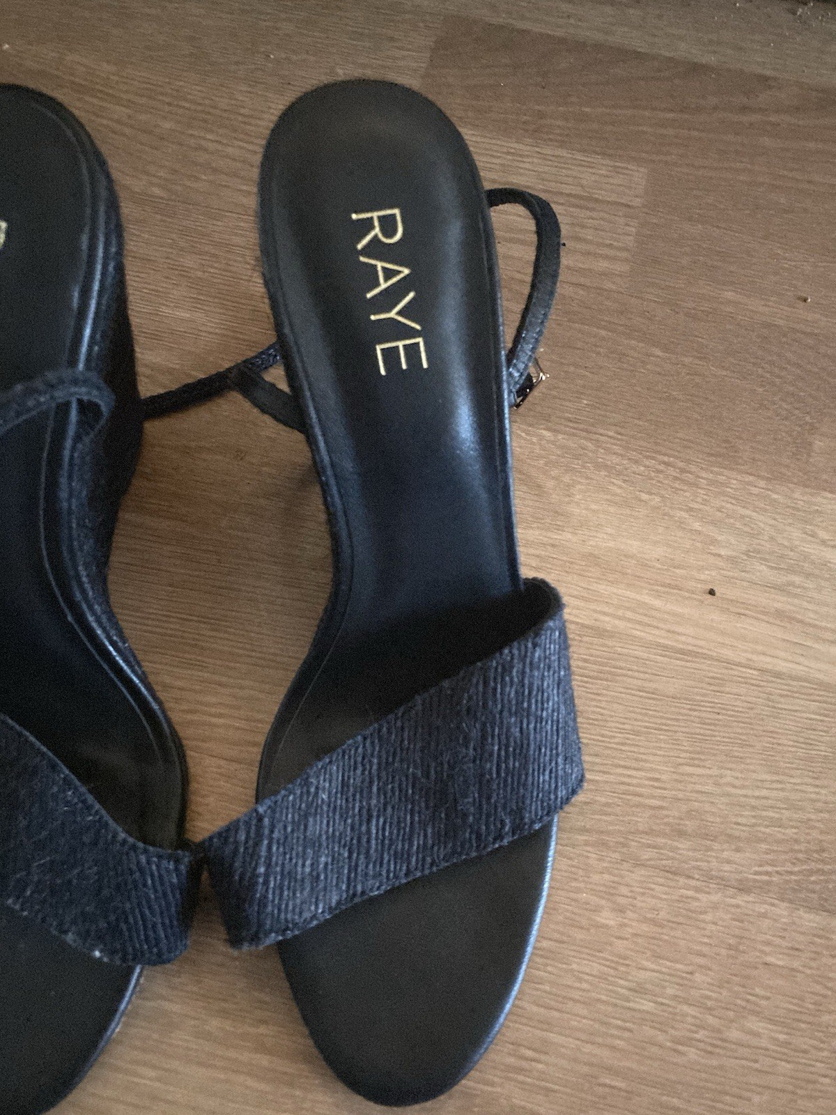 Classy Style Women’s black wedge Shoes size 9