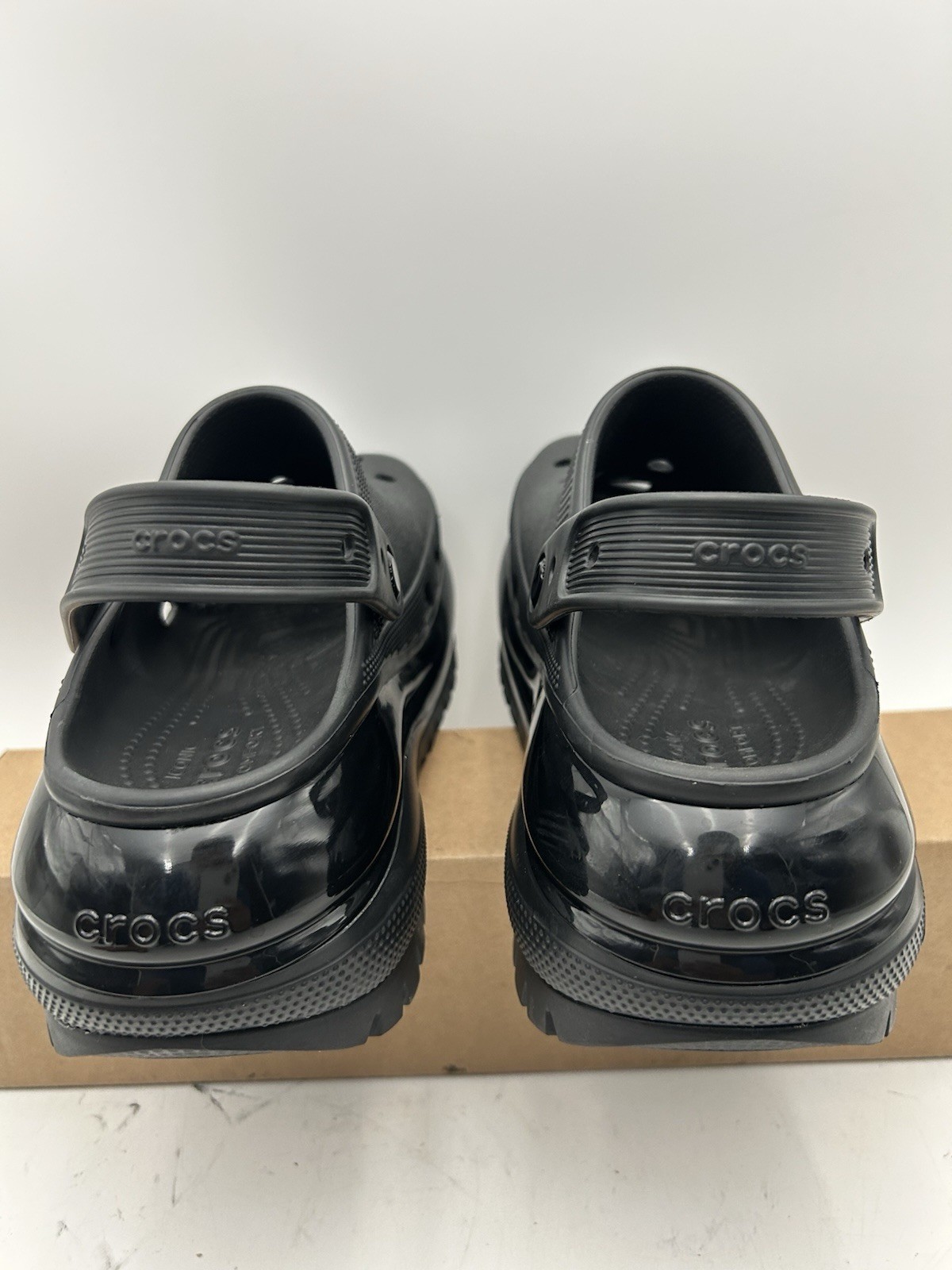 Crocs Mega Crush Clog Black 2024 Iconic Croc Men’s 5 Women’s 7 NEW!