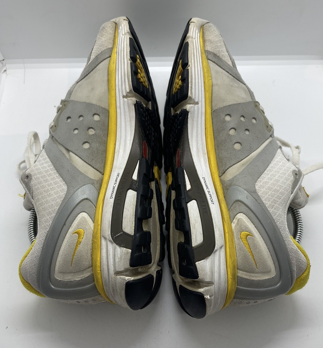 Nike Livestrong Running Shoes White Gray Synthetic Women’s Size 10 390185-100