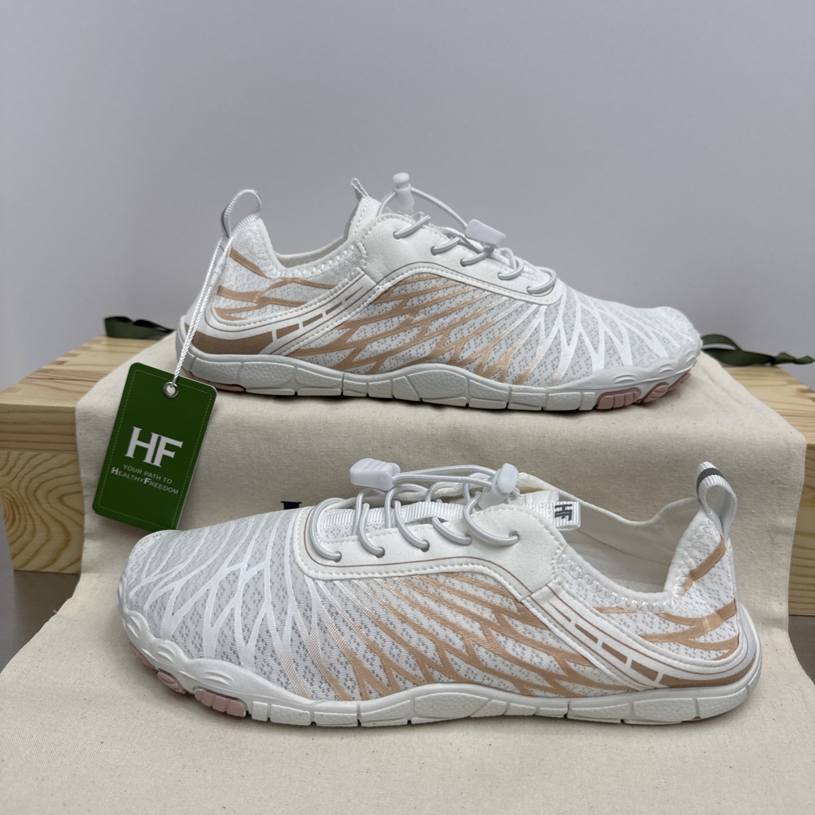 NWT Hike Footwear Shoe Lorax Pro Barefoot White/Pink/Peach EU41 W10-10.5 M8-8.5