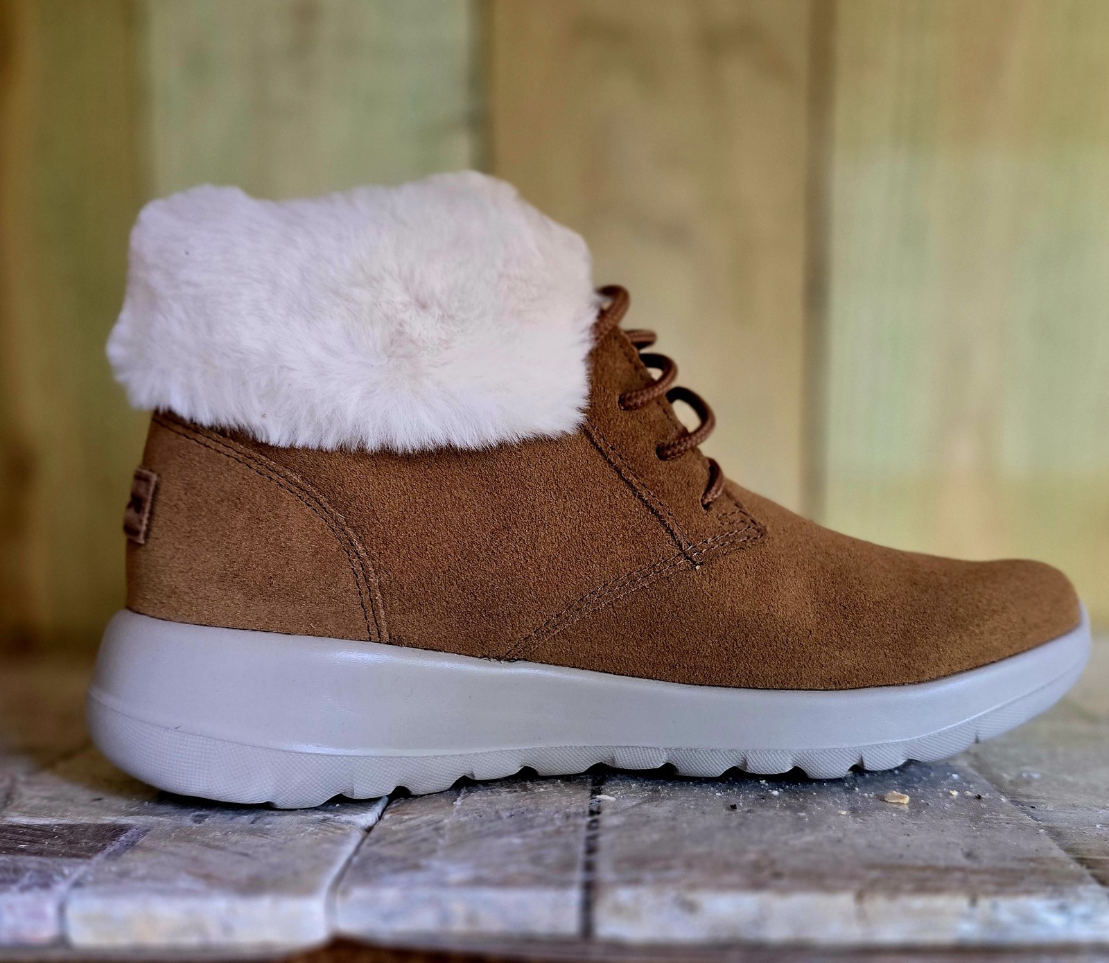 I’m Selling Women’s Sketcher Boots. The Size Is 7 1/2. The Boot Is A Brown Suede