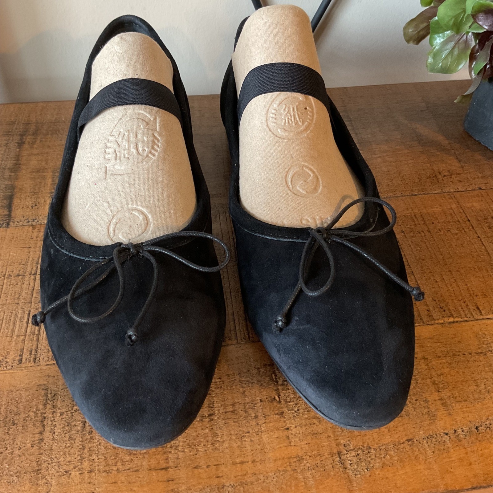A. Soliani Como Strap Black Suede Mary Jane Ballet Flats Size 38.5 Made in Italy