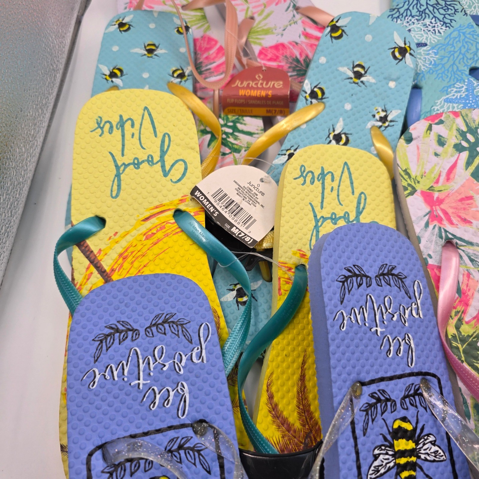Lot of 10 Juncture Womens Flip Flops Sandals Summer Prints Bee Starfish NWT