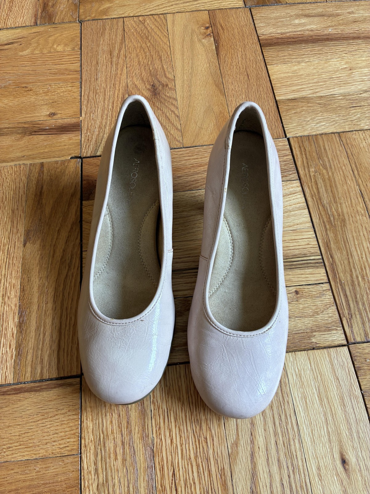 Aerosoles Shoes Womens 7 Beige Faux Leather Comfort Cone Heel Pumps Round Toe