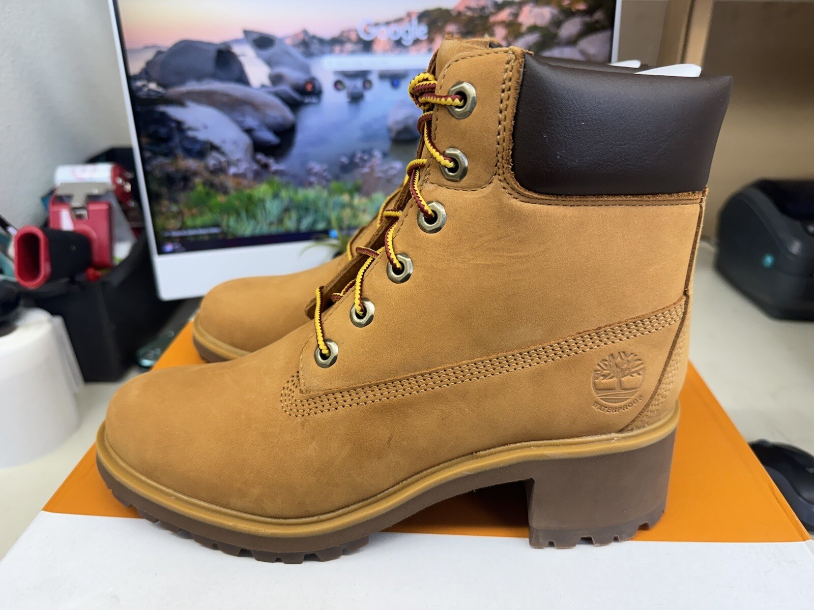 PICK SIZE – Timberland Women’s Kinsley Wheat Nubuck 6 Inch Waterproof Boot