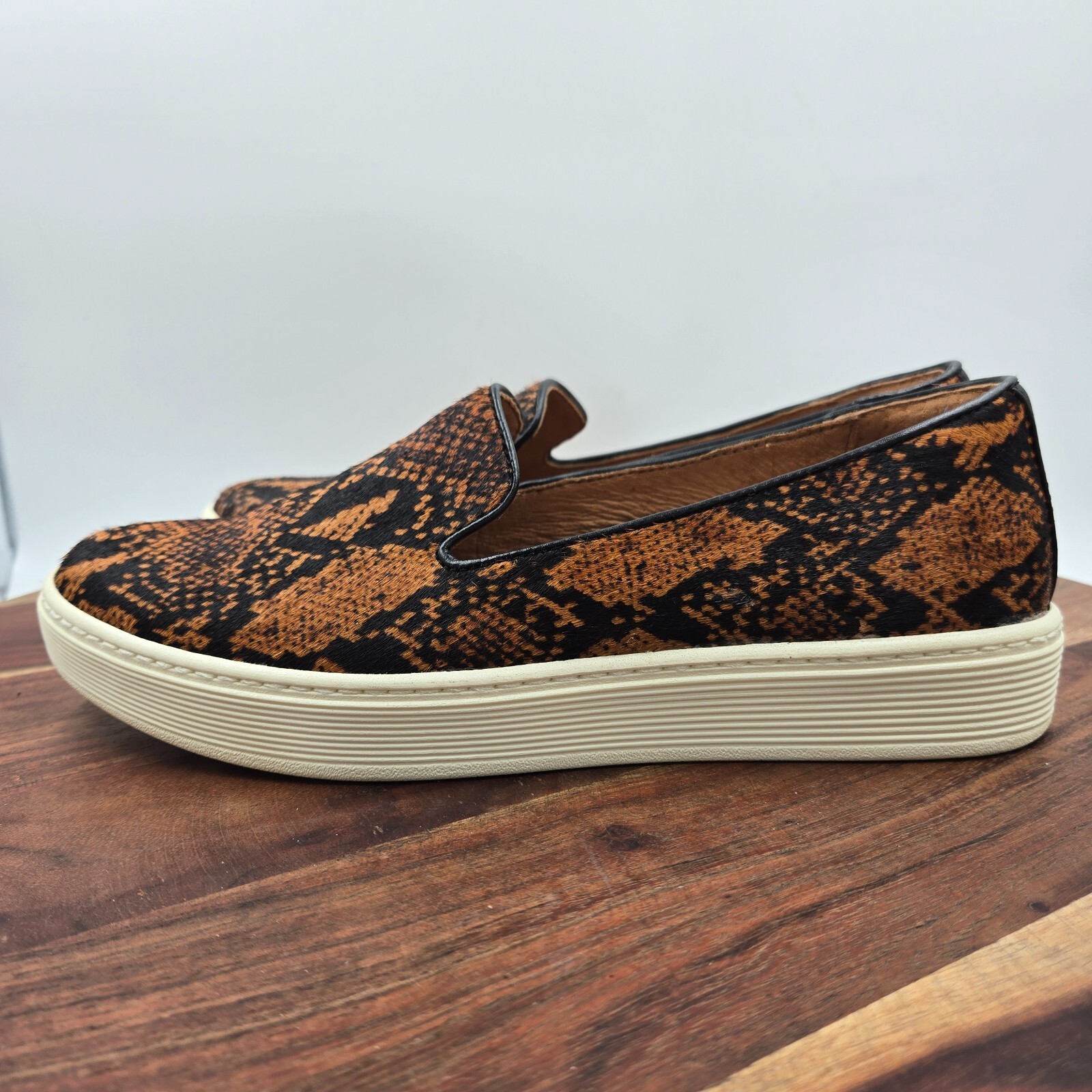 Sofft Somers Shoes Women’s 8.5M Brown Black Snake Calf Hair Platform Sneakers