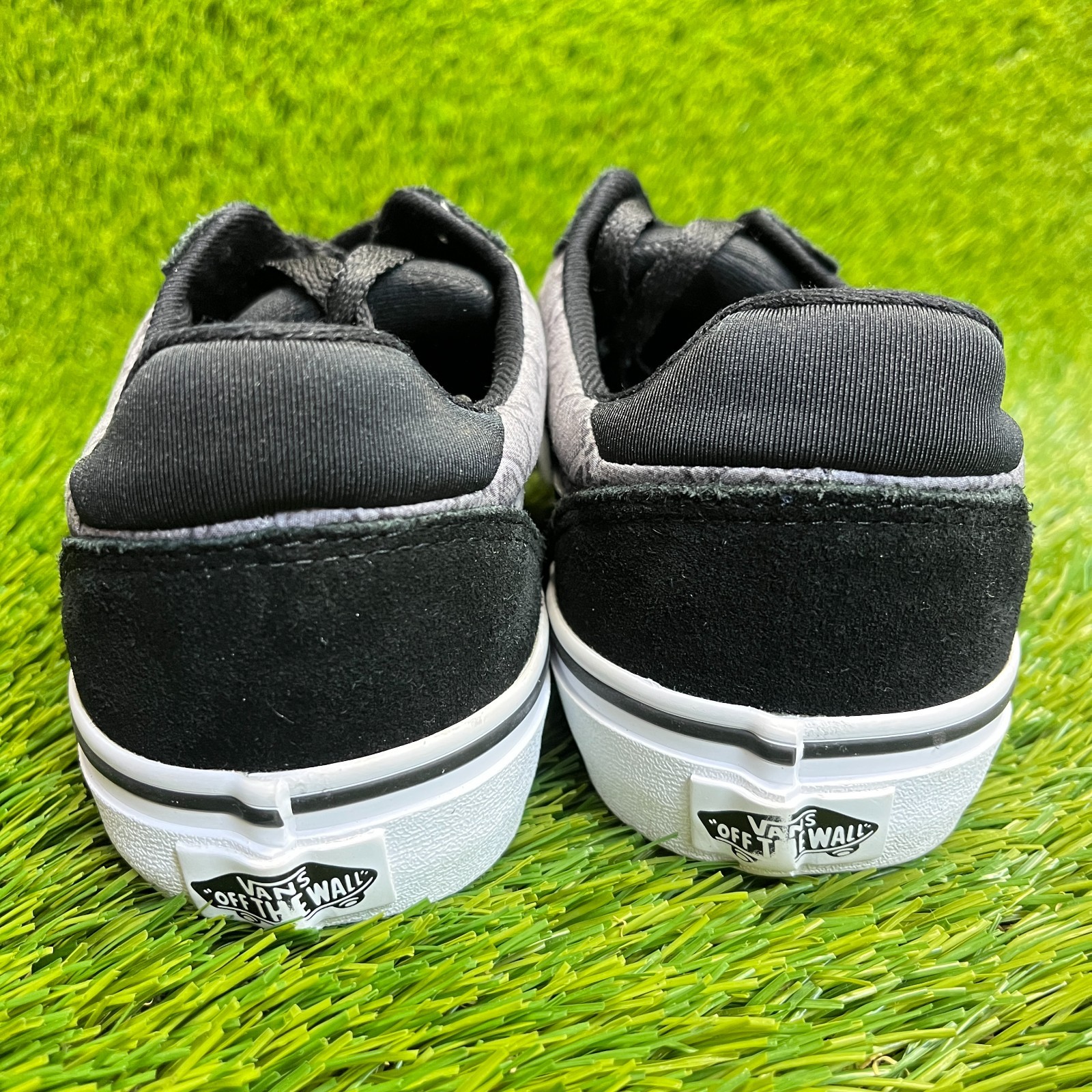 Vans Ward DX Womens Size 7.5 Black Gray White Athletic Skate Shoes Sneakers