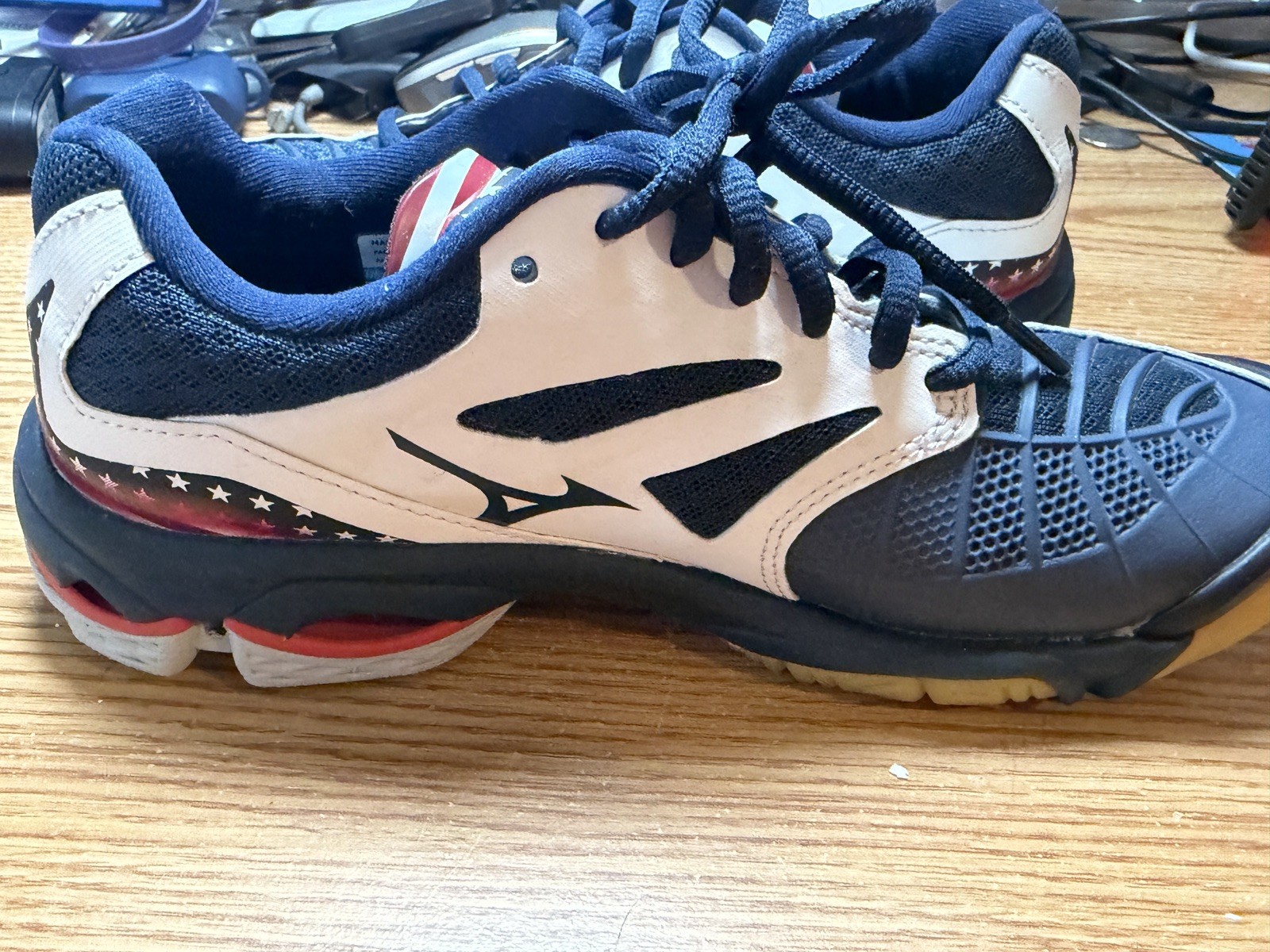 Mizuno Womens Sz 6 Wave Lightning Z3 430228 OUOU Red White Blue Running Shoes