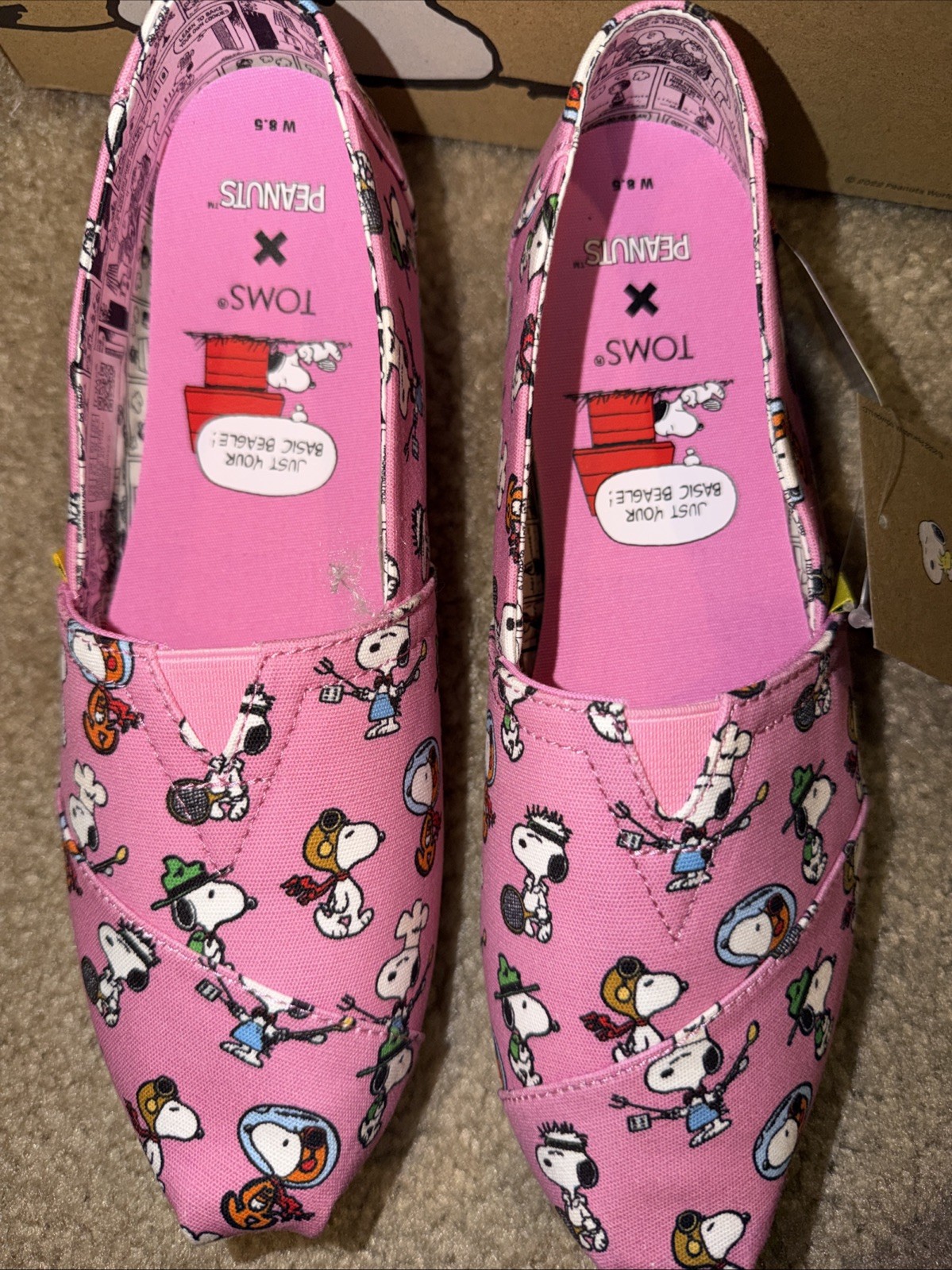 NIB TOMS X Peanuts Alpargata Pink Snoopy Print Limited Edition Women Size 8.5