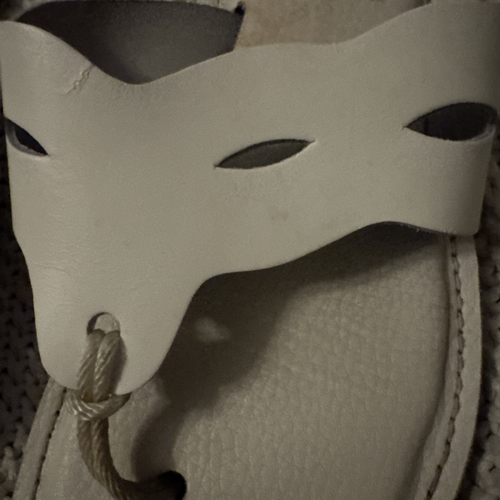 Kino Key West White Leather Thong Sandals Women’s Size 8 M USA Scalloped