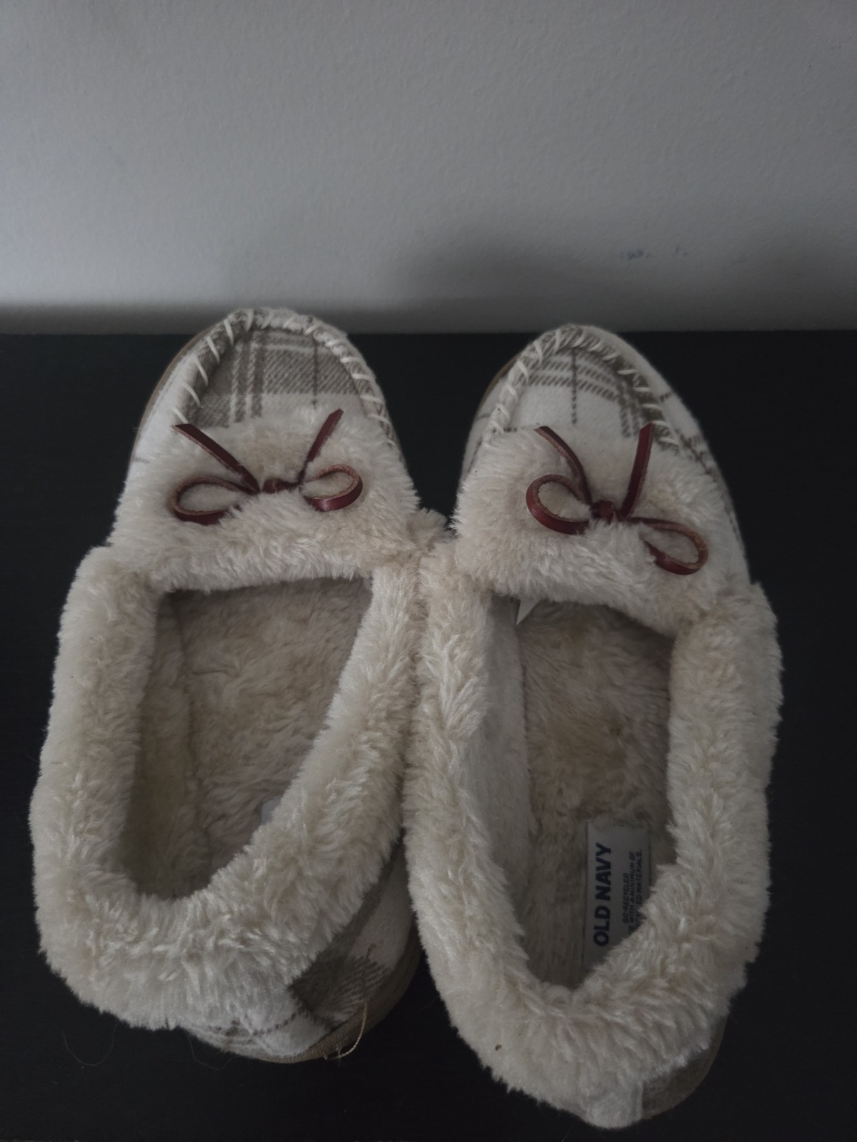 Faux-Fur Trim Moccasin Slippers Old Navy Size 7 Bow Detail Tan Plaid