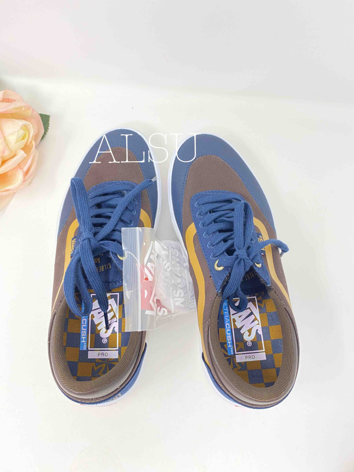 Sneakers Women’s VANS Gilbert Crockett Independent Dress Blues Size VN0A38COUHL
