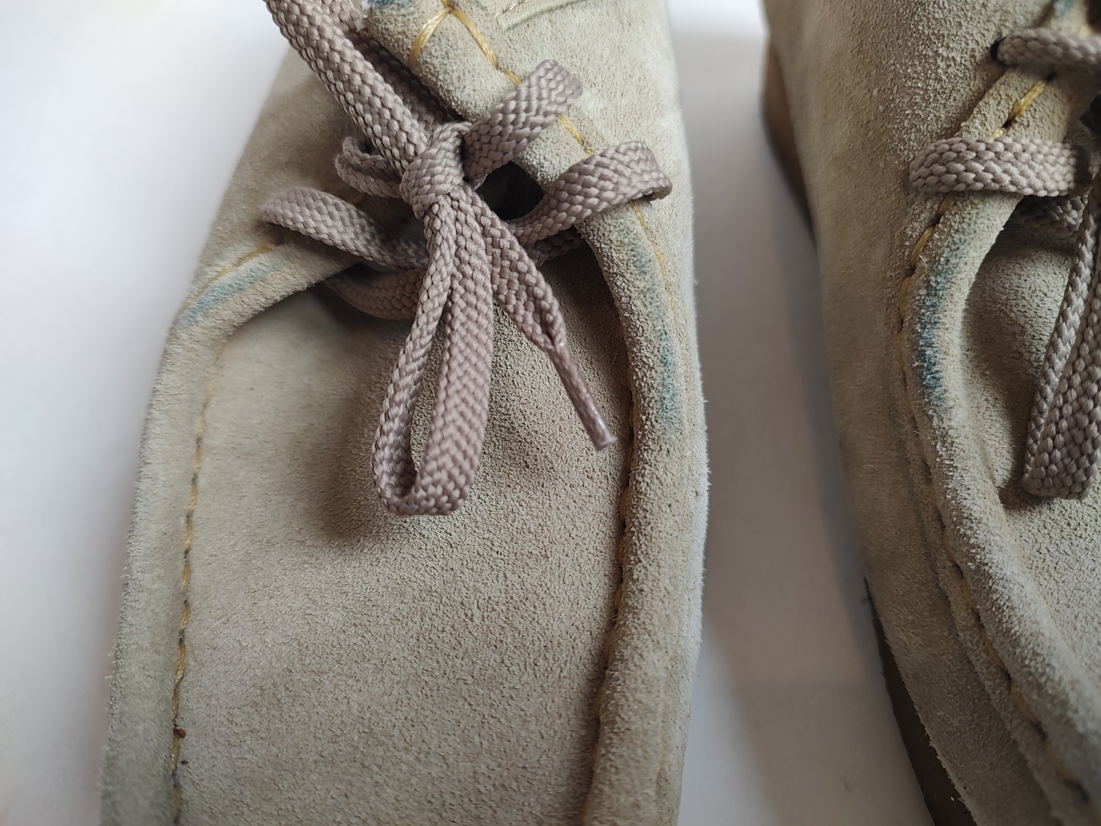 Clarks Wallabee Suede Chukka Ankle Boots Lace Up Crepe Soles Moccasins Beige 9