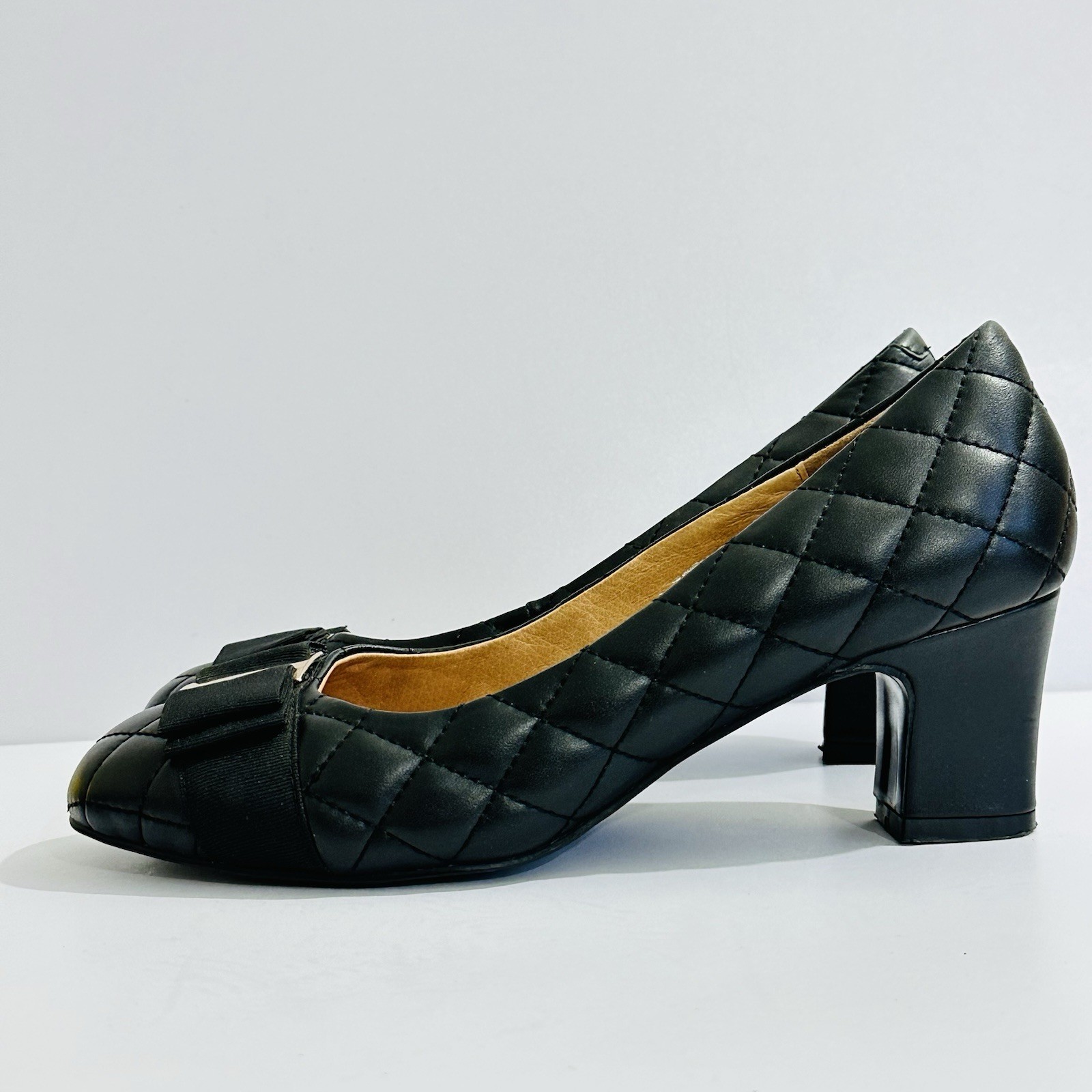 Blue Illusion Womens Black Quilted Leather Pumps Bow Detail EU37 AU6