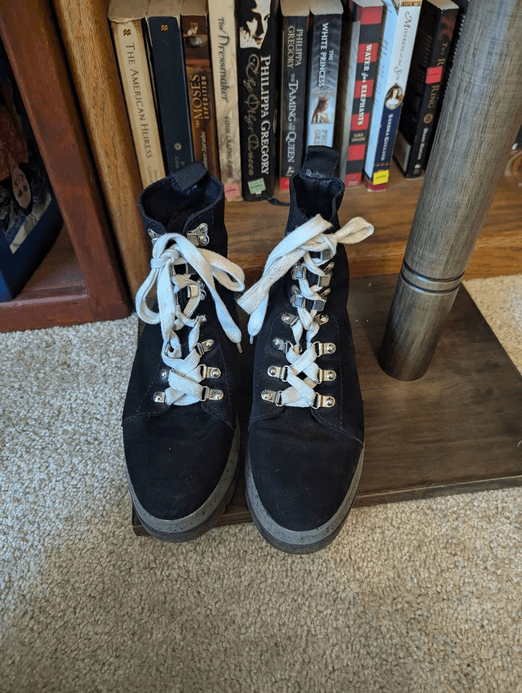 Bimba Y Lola Women’s 38 US 8 Black Grey Lace Up Platform Combat Boots